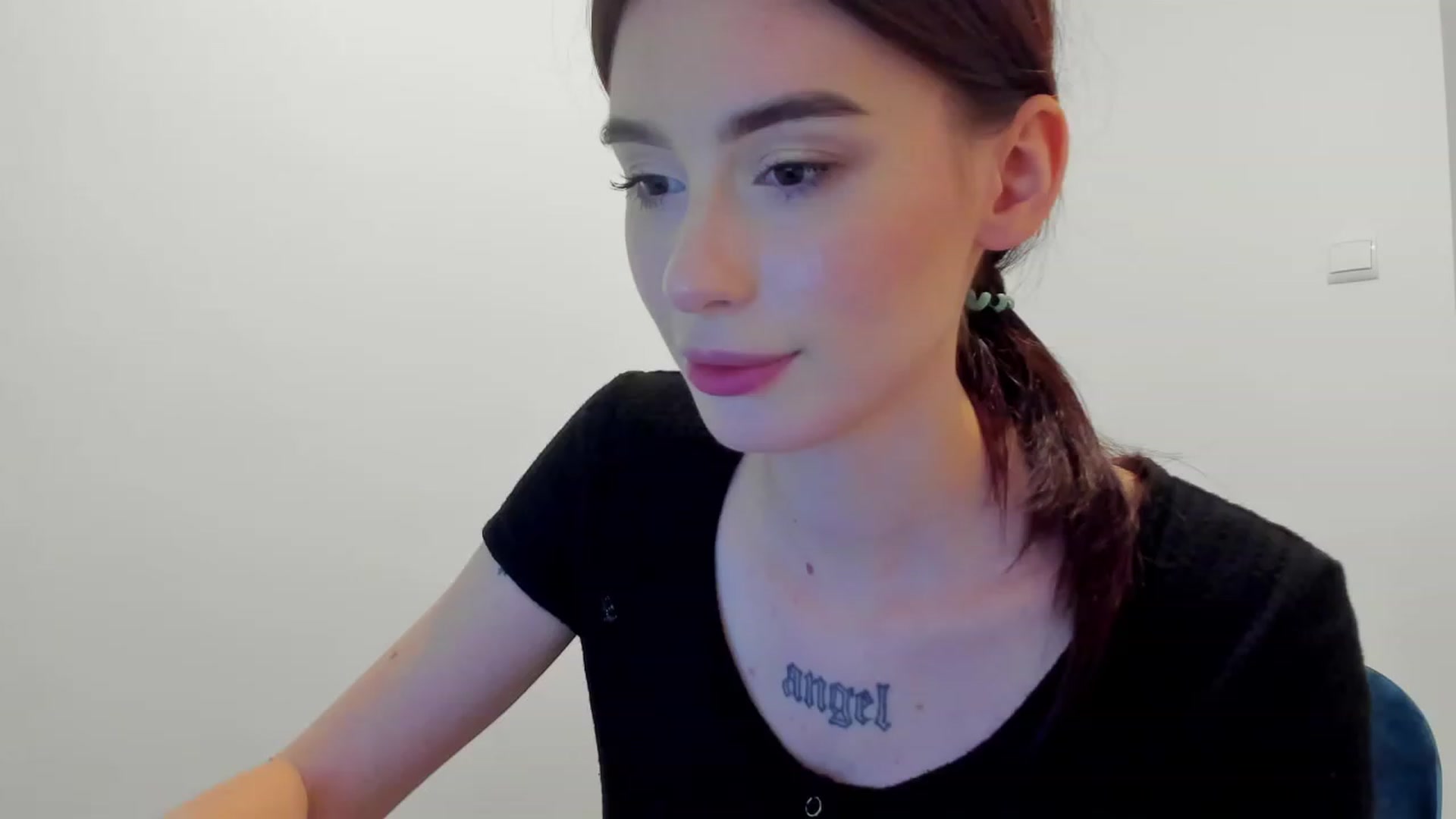 Gallery image thumbnail from YourTinyAngel's myfreecams stream on, 09/24/2023, 20:41 image 13 of 20