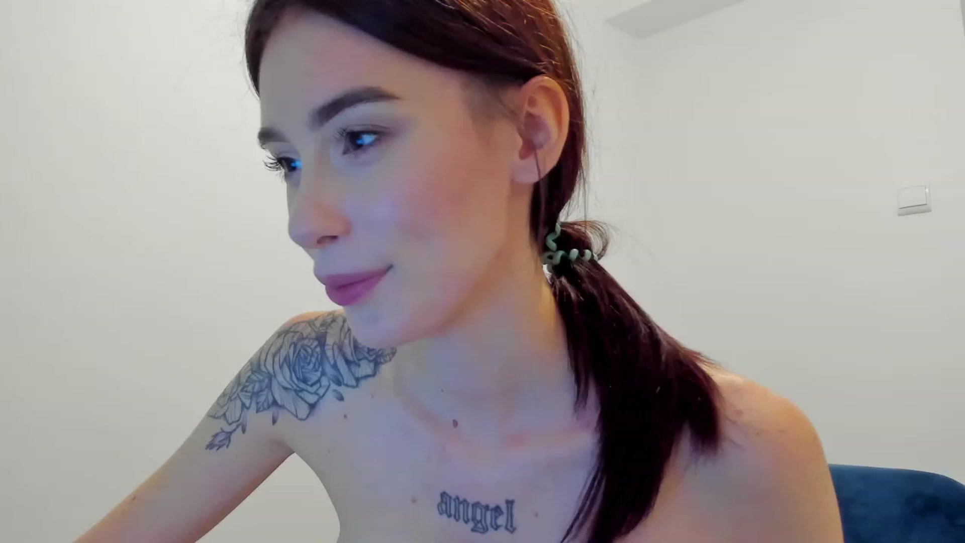 Gallery image thumbnail from YourTinyAngel's myfreecams stream on, 09/24/2023, 20:41 image 1 of 20