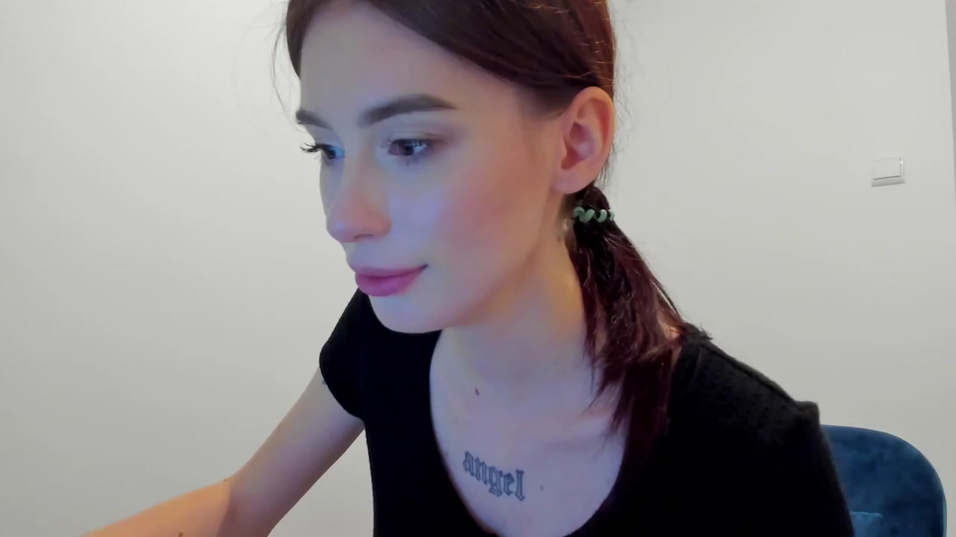 Gallery image thumbnail from YourTinyAngel's myfreecams stream on, 09/24/2023, 20:41 image 15 of 20