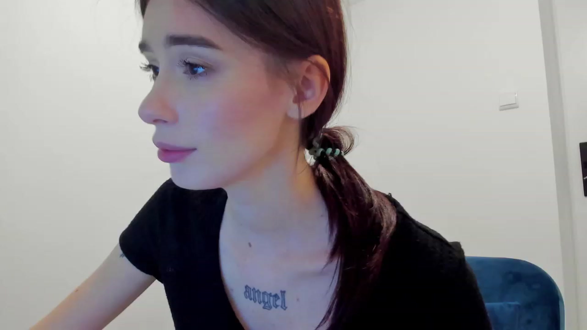 Gallery image thumbnail from YourTinyAngel's myfreecams stream on, 09/24/2023, 20:41 image 4 of 20