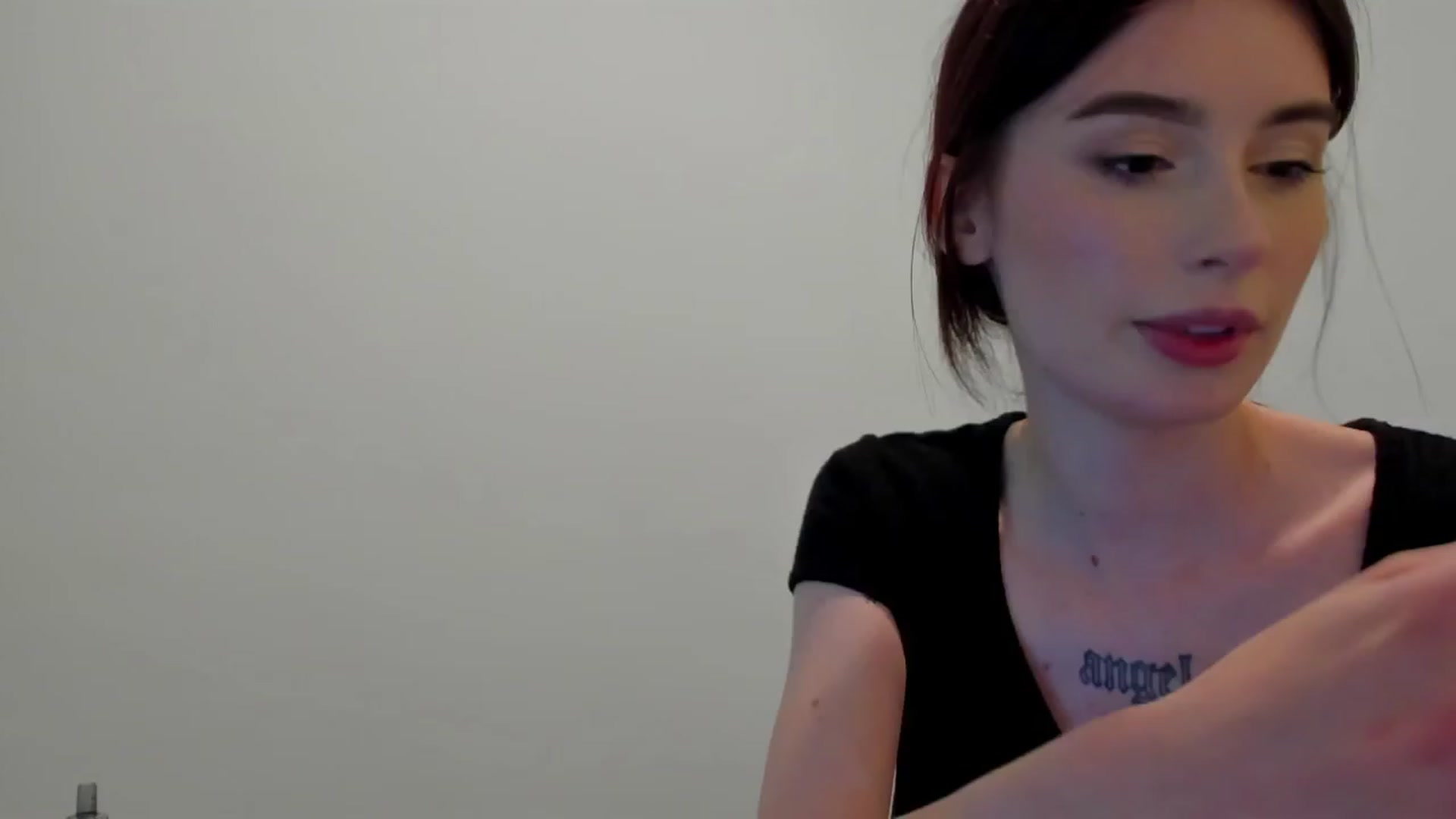 Gallery image thumbnail from YourTinyAngel's myfreecams stream on, 09/24/2023, 20:41 image 8 of 20