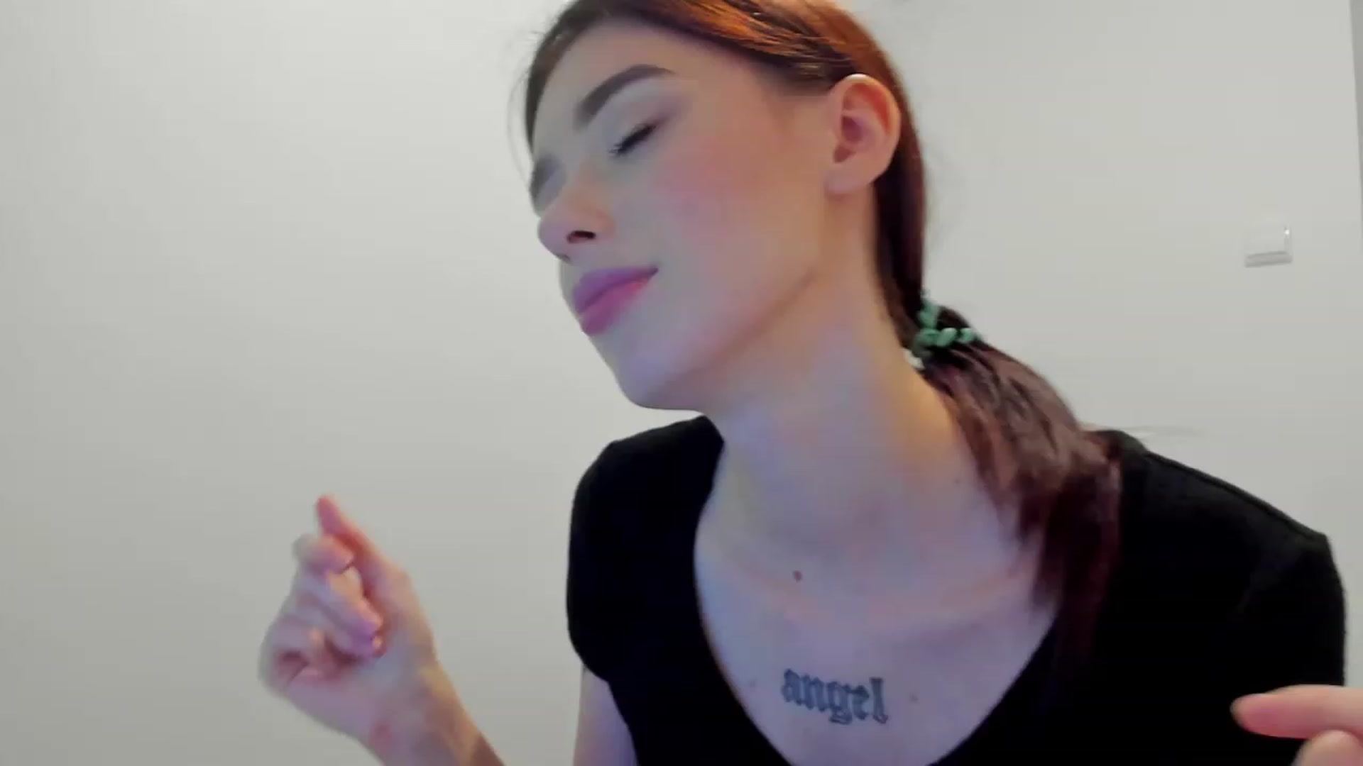 Gallery image thumbnail from YourTinyAngel's myfreecams stream on, 09/24/2023, 20:41 image 14 of 20