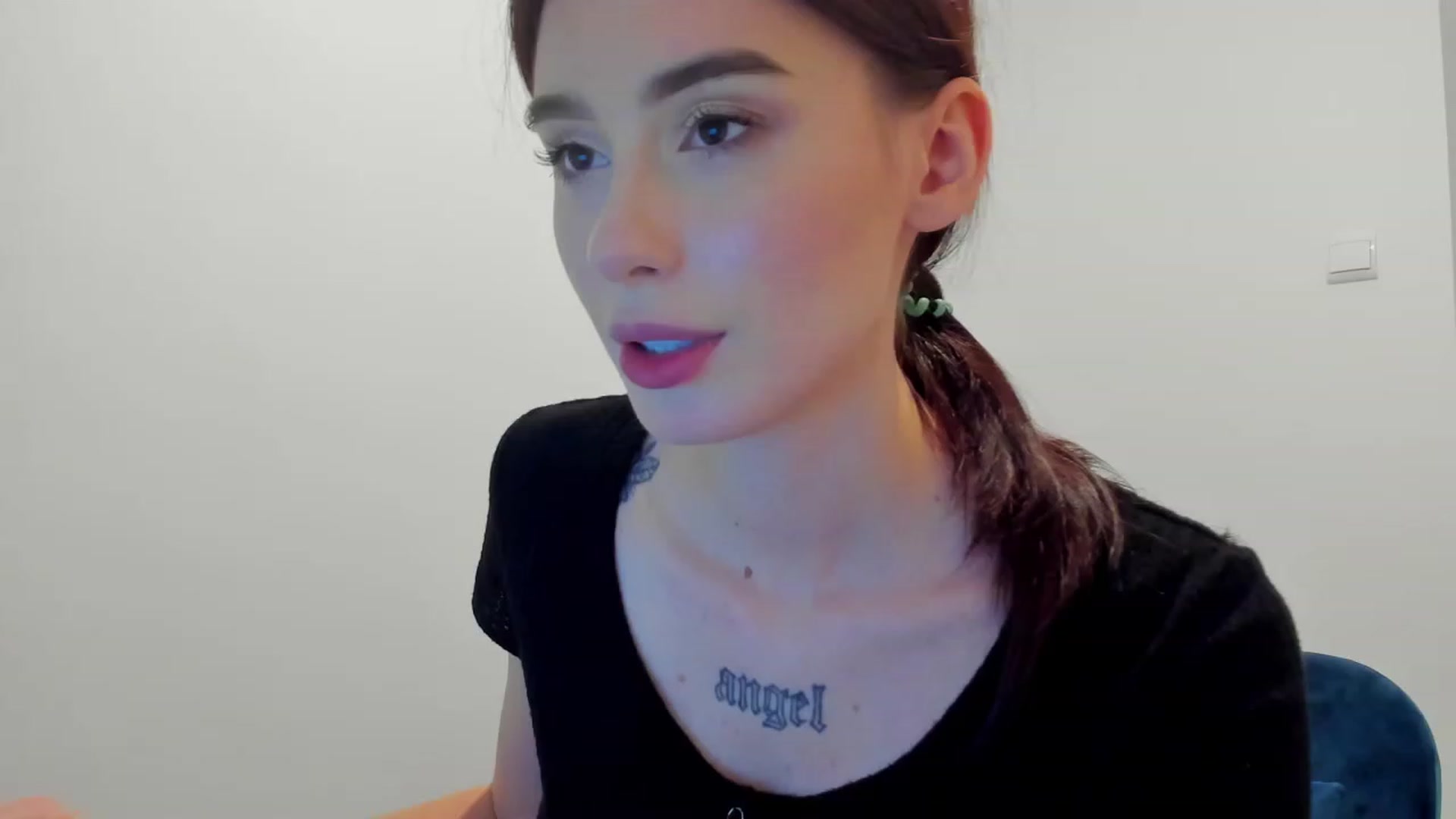 Gallery image thumbnail from YourTinyAngel's myfreecams stream on, 09/24/2023, 20:41 image 12 of 20