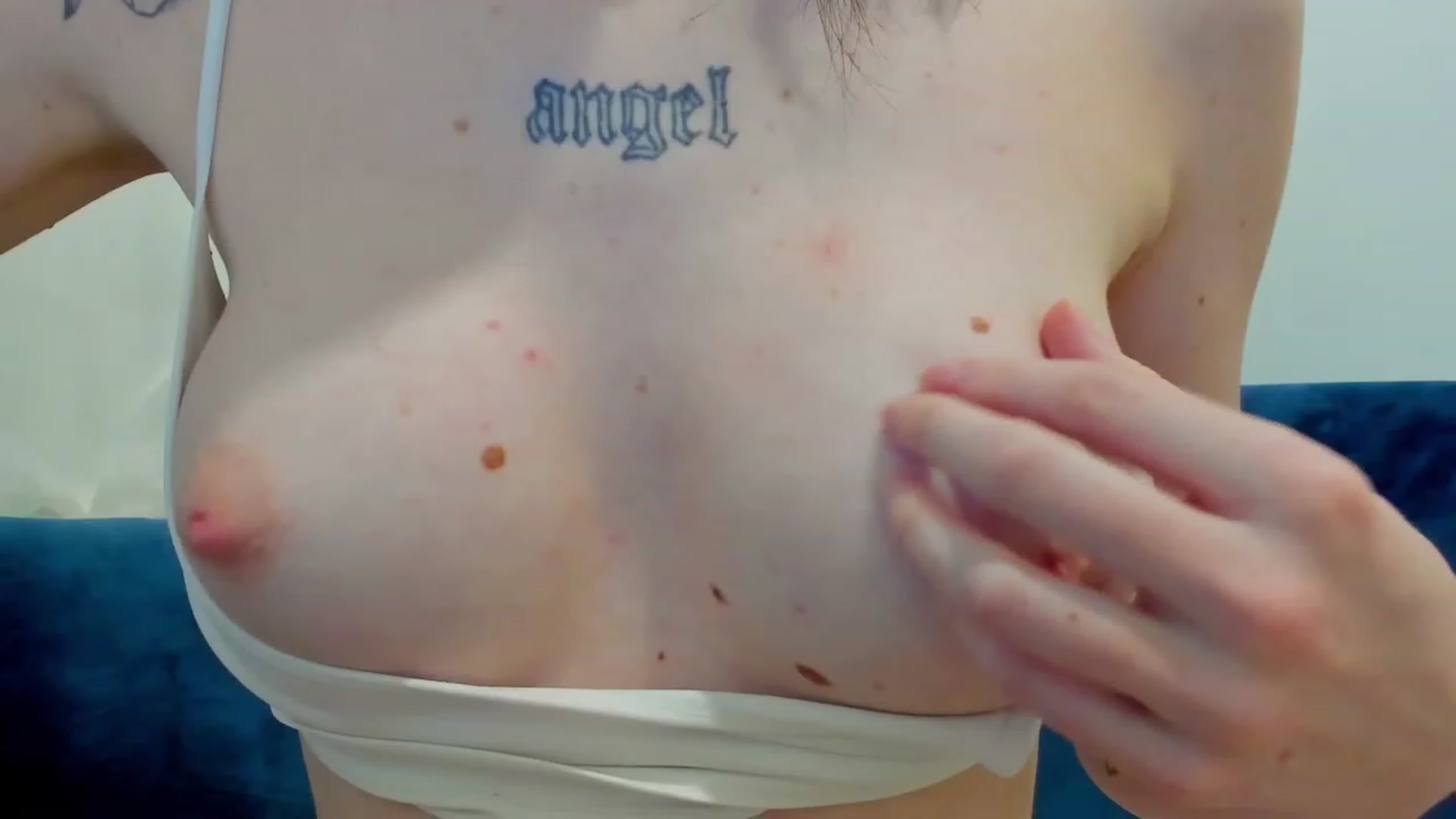 Gallery image thumbnail from YourTinyAngel's myfreecams stream on, 10/03/2023, 24:49 image 10 of 20
