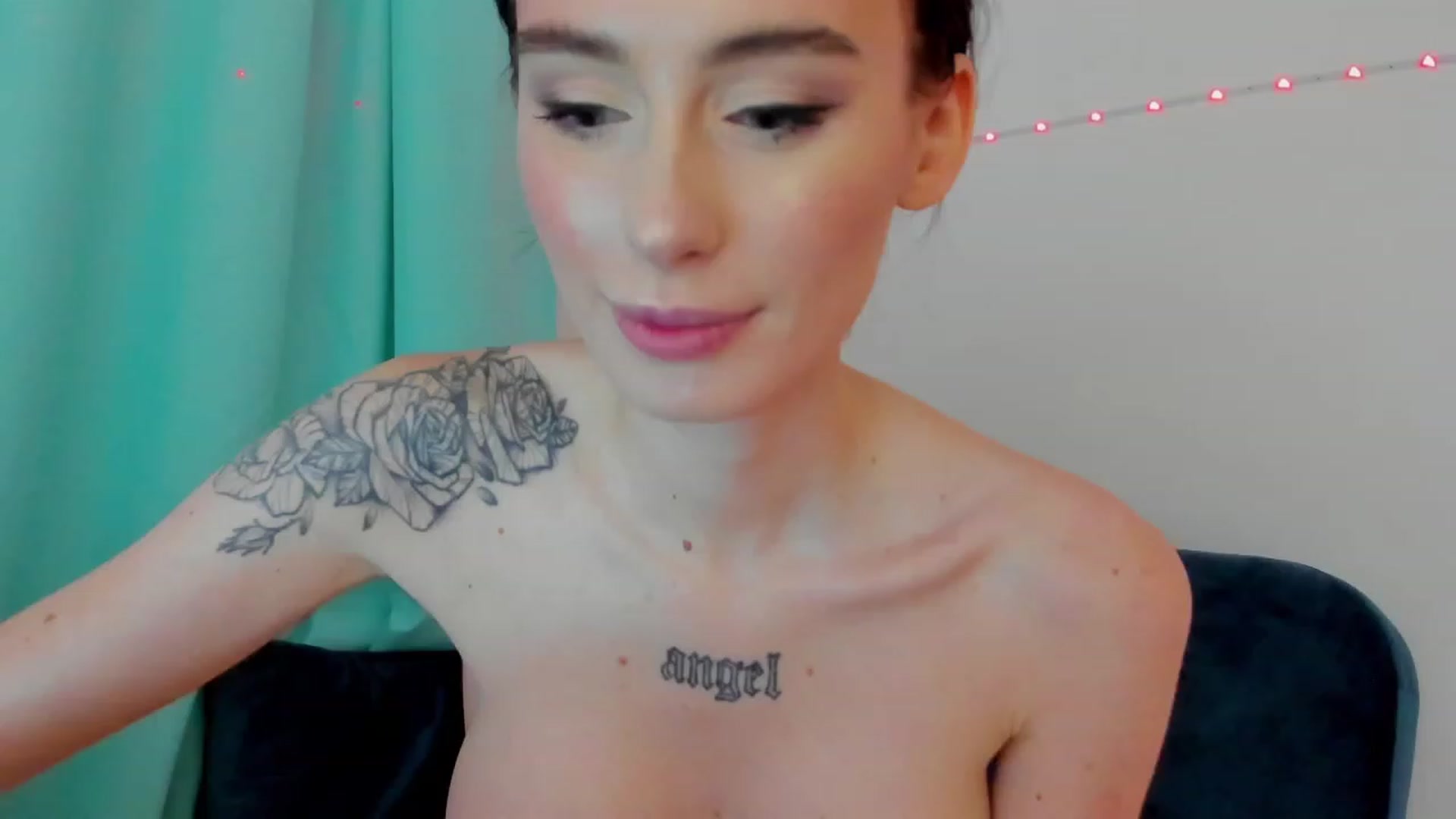 Gallery image thumbnail from YourTinyAngel's myfreecams stream on, 01/16/2024, 22:19 image 14 of 20