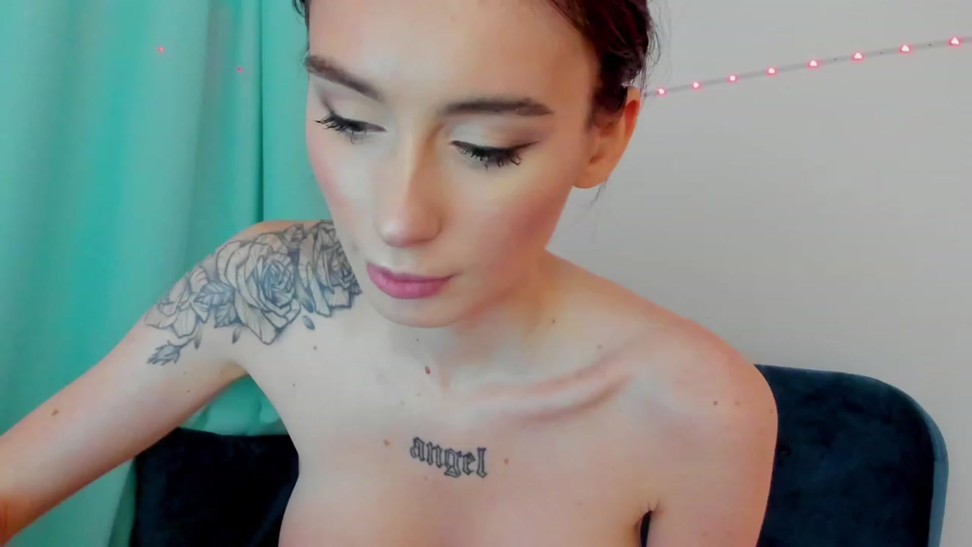 Gallery image thumbnail from YourTinyAngel's myfreecams stream on, 01/16/2024, 22:19 image 15 of 20