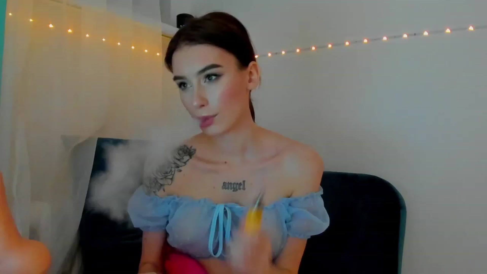 Gallery image thumbnail from YourTinyAngel's myfreecams stream on, 01/27/2024, 19:39 image 13 of 20