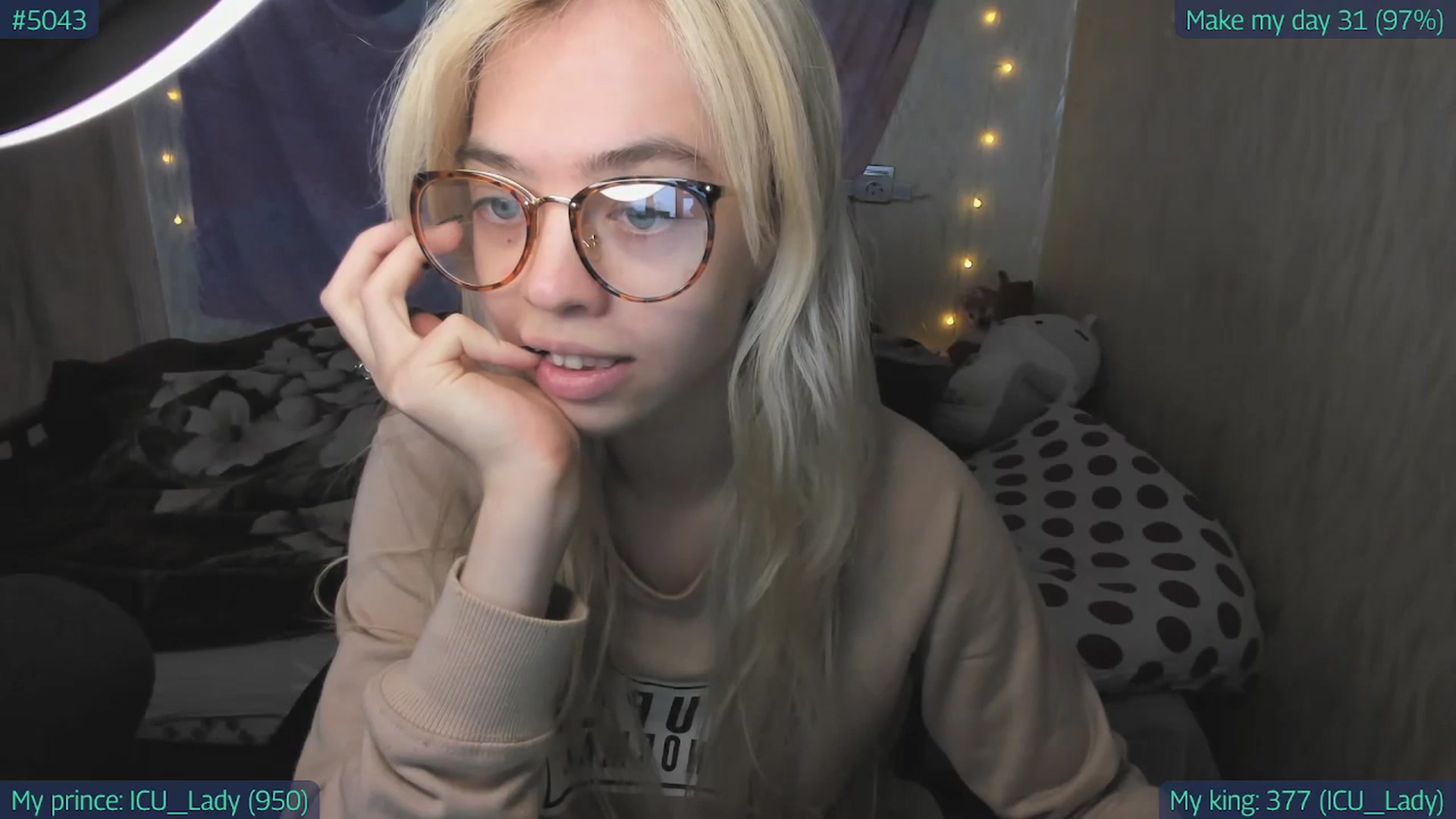 Gallery image thumbnail from YourTulpa's myfreecams stream on, 12/18/2023, 11:51 image 19 of 20