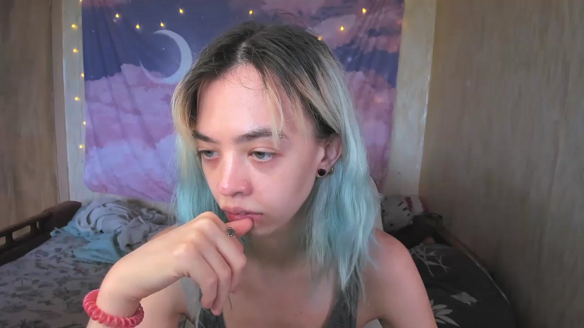 Gallery image thumbnail from YourTulpa's myfreecams stream on, 08/13/2024, 13:49 image 14 of 20
