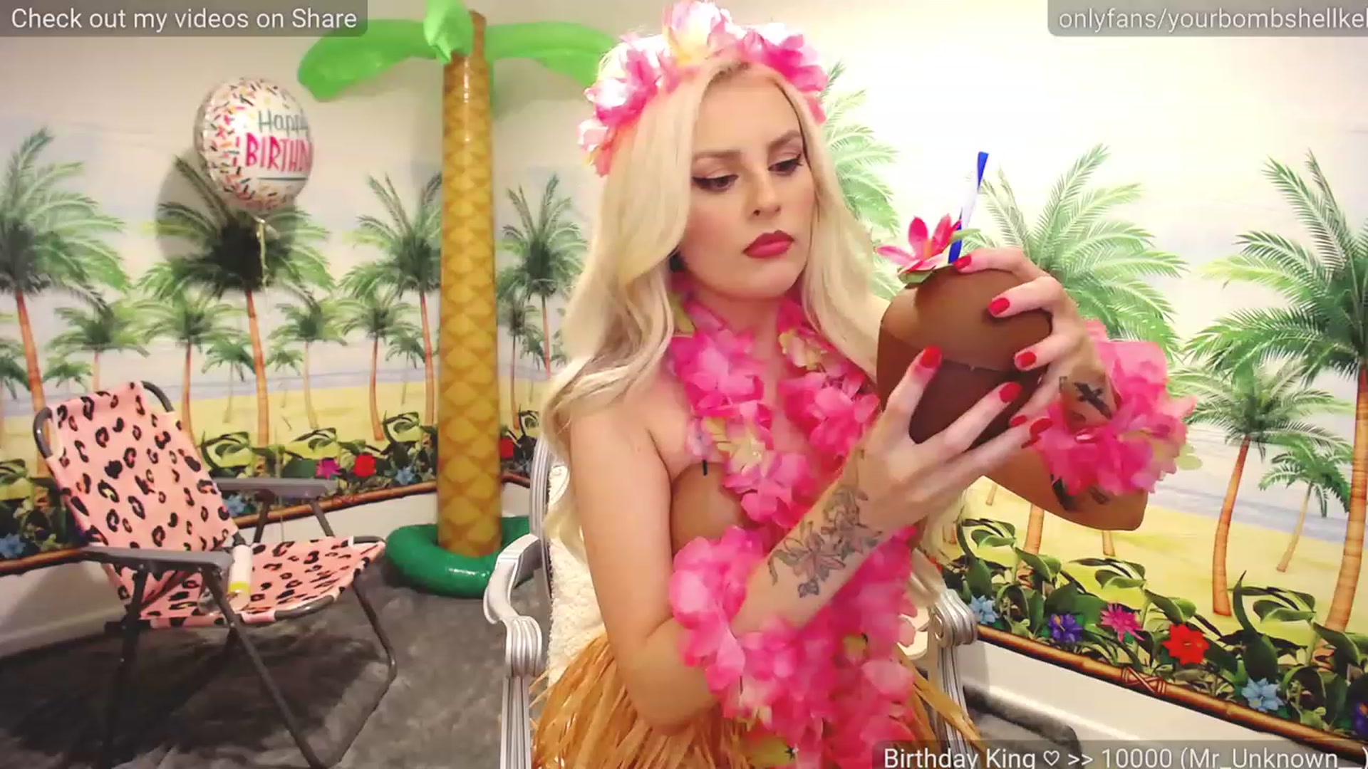Gallery image thumbnail from YourVitaminK's myfreecams stream on, 01/13/2023, 03:17 image 5 of 20