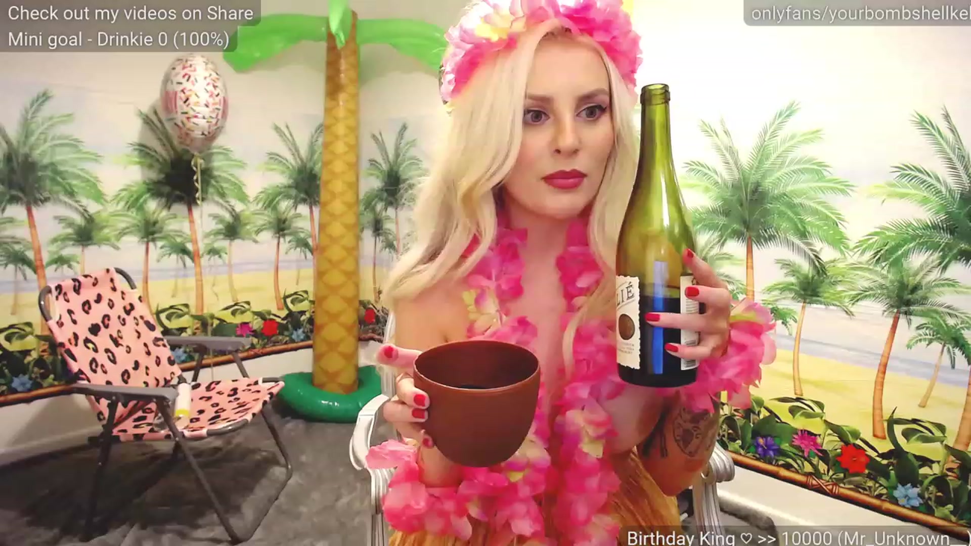 Gallery image thumbnail from YourVitaminK's myfreecams stream on, 01/13/2023, 03:17 image 18 of 20