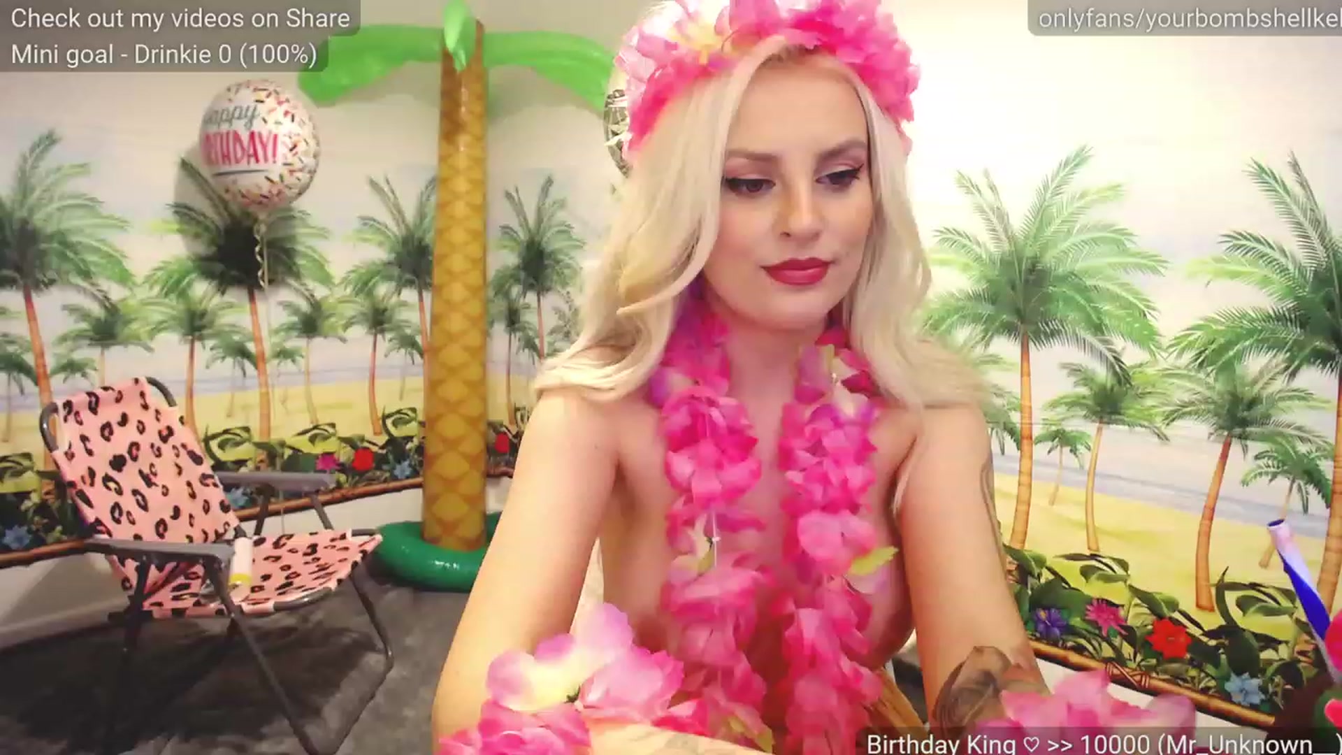 Gallery image thumbnail from YourVitaminK's myfreecams stream on, 01/13/2023, 03:15 image 16 of 20