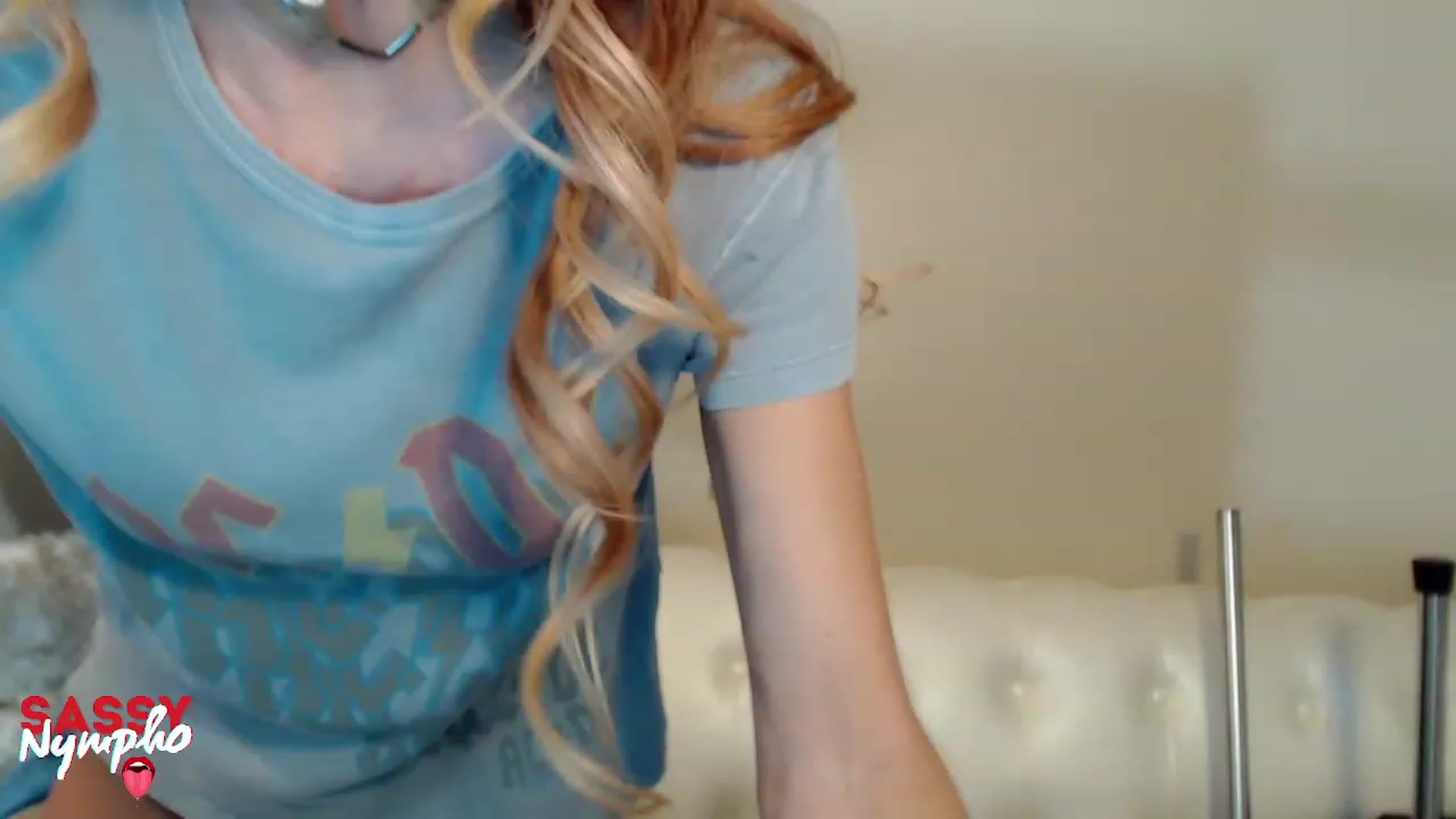 Gallery image thumbnail from YourXmasGift's myfreecams stream on, 12/22/2022, 23:12 image 15 of 20