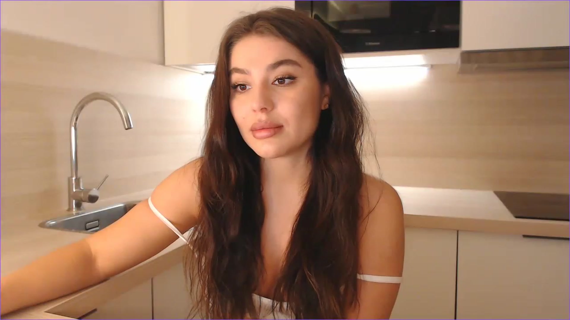 Gallery image thumbnail from Your_AmyX's myfreecams stream on, 11/28/2022, 14:05 image 19 of 20