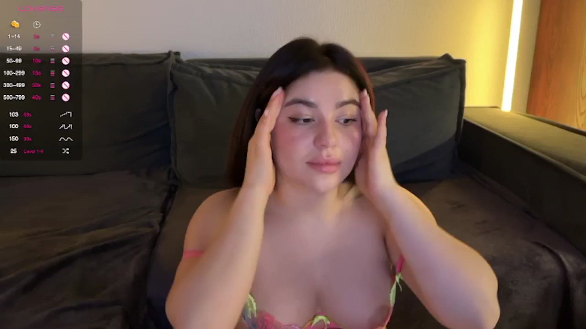 Gallery image thumbnail from Your_AmyX's myfreecams stream on, 12/25/2024, 24:11 image 8 of 20