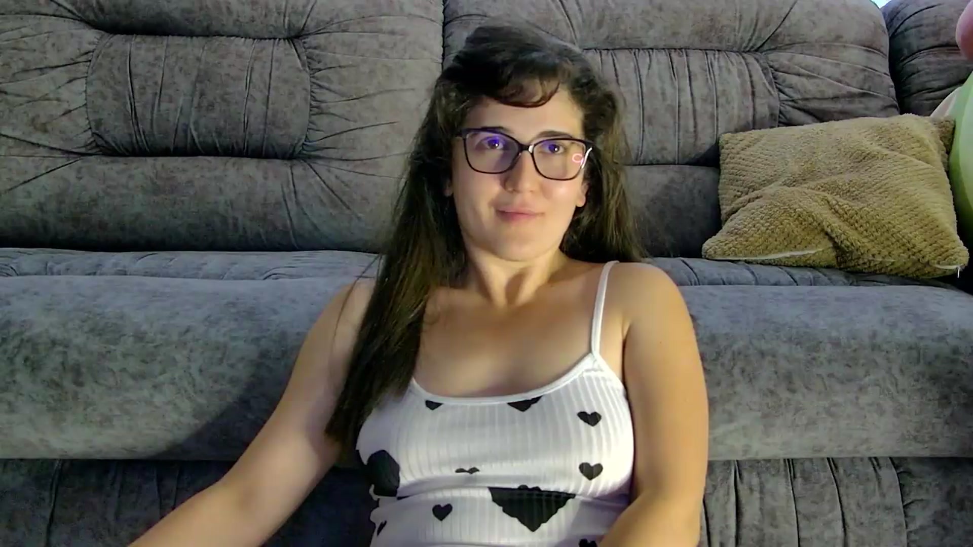Gallery image thumbnail from Your_Angell's myfreecams stream on, 07/19/2026, 07:04 image 6 of 20