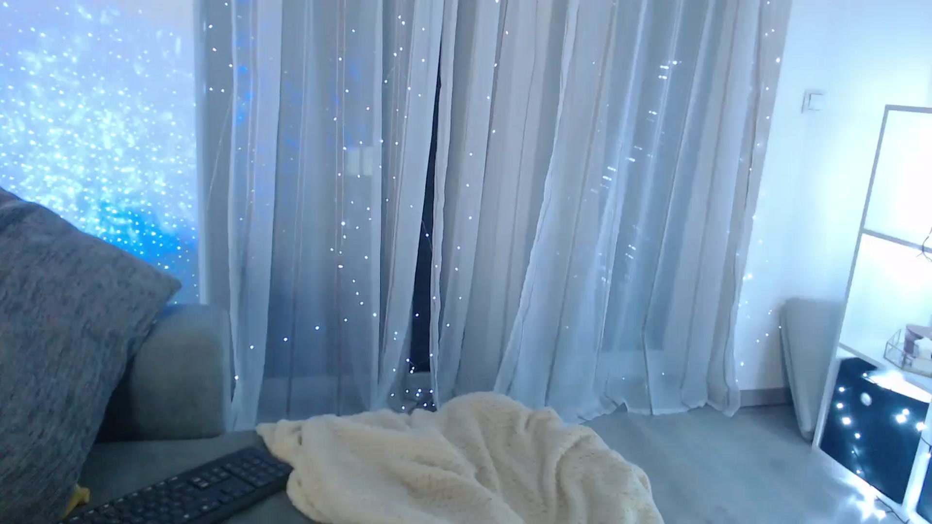 Gallery image thumbnail from Your_Chloe's myfreecams stream on, 07/04/2024, 16:08 image 1 of 20