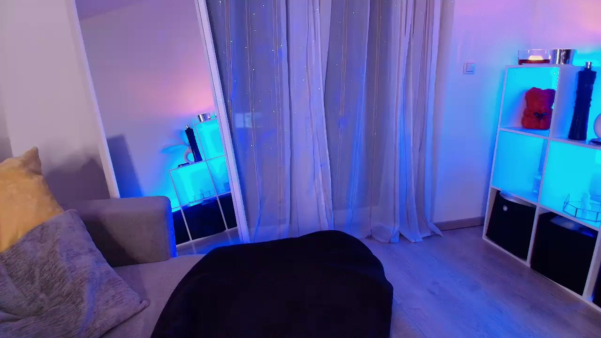 Gallery image thumbnail from Your_Chloe's myfreecams stream on, 10/26/2024, 14:49 image 7 of 20