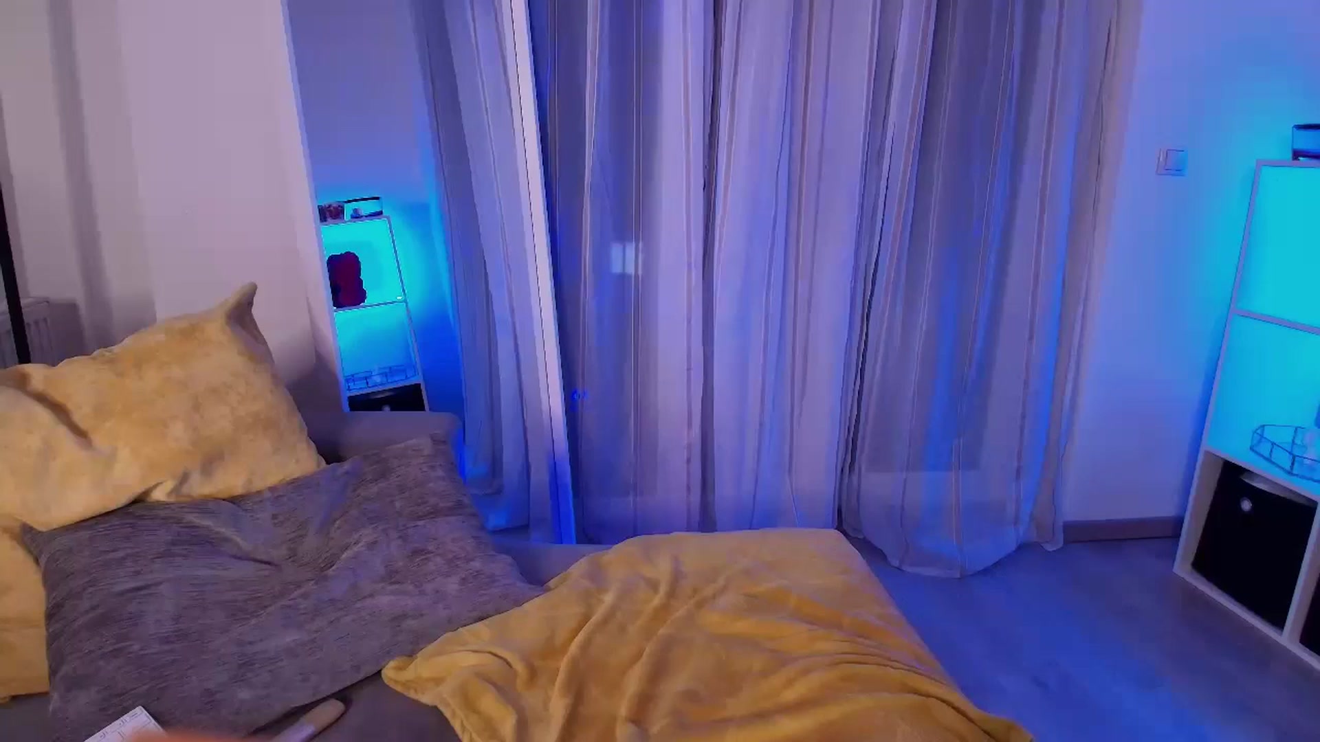 Gallery image thumbnail from Your_Chloe's myfreecams stream on, 11/14/2024, 21:21 image 3 of 20