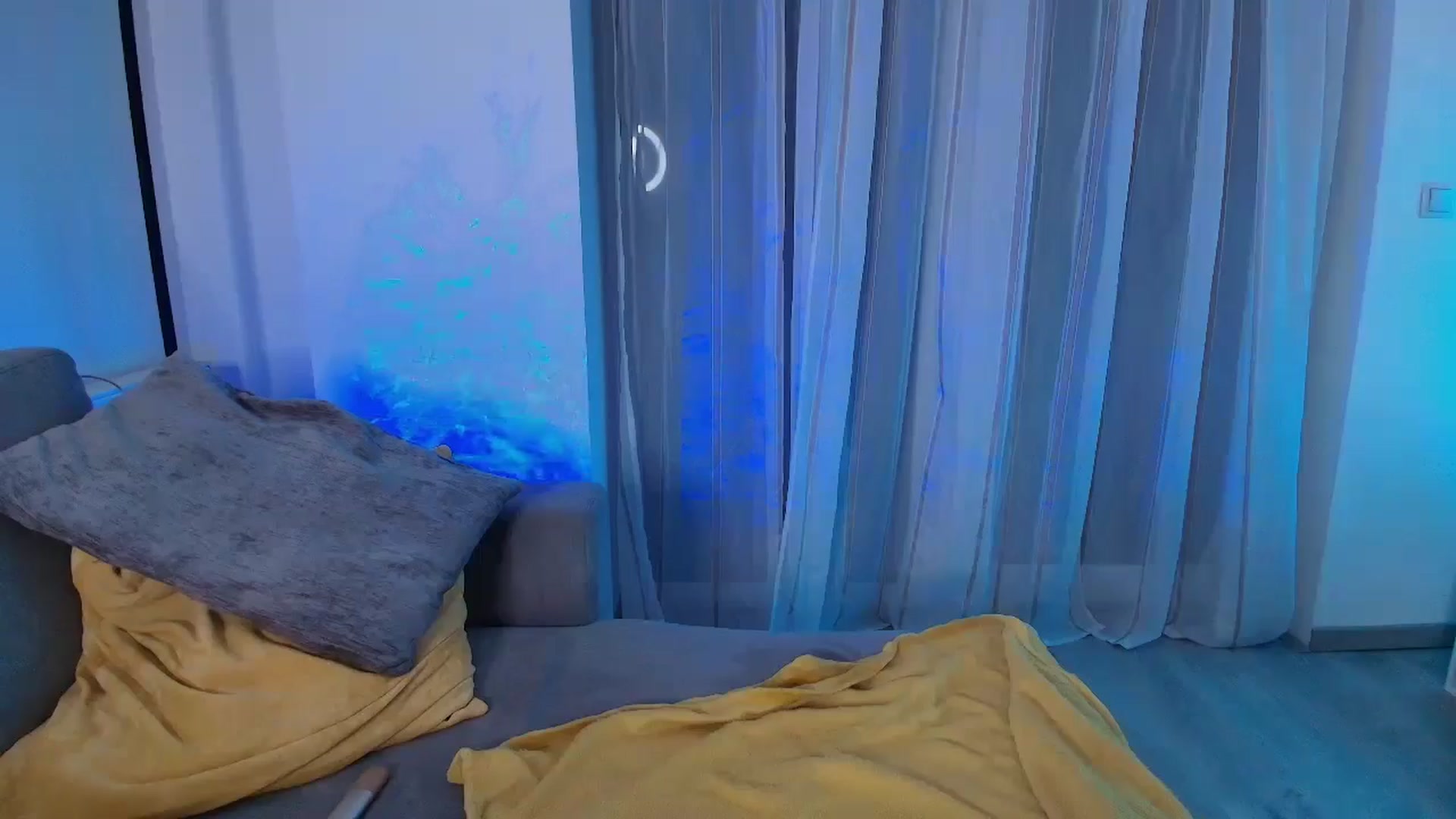 Gallery image thumbnail from Your_Chloe's myfreecams stream on, 01/13/2025, 21:19 image 11 of 20