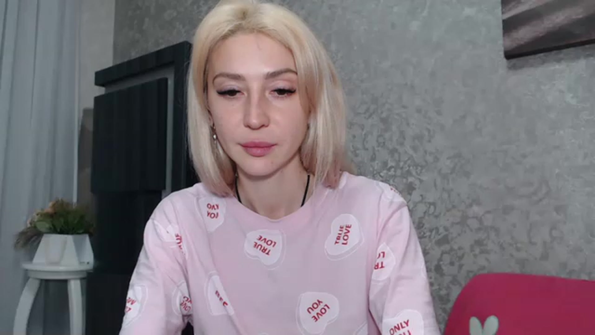 Gallery image thumbnail from Your_Eyes__'s myfreecams stream on, 03/10/2023, 20:07 image 7 of 20