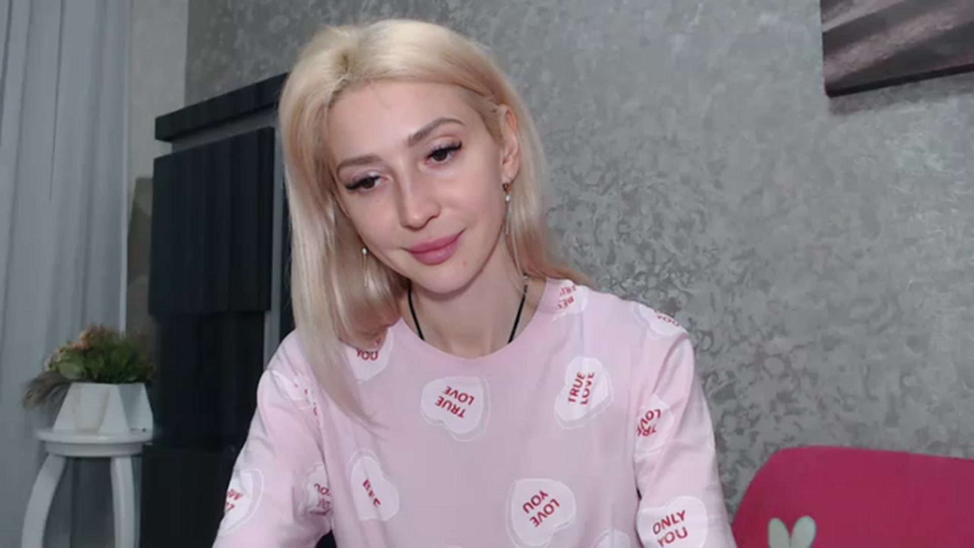 Gallery image thumbnail from Your_Eyes__'s myfreecams stream on, 03/10/2023, 20:07 image 17 of 20
