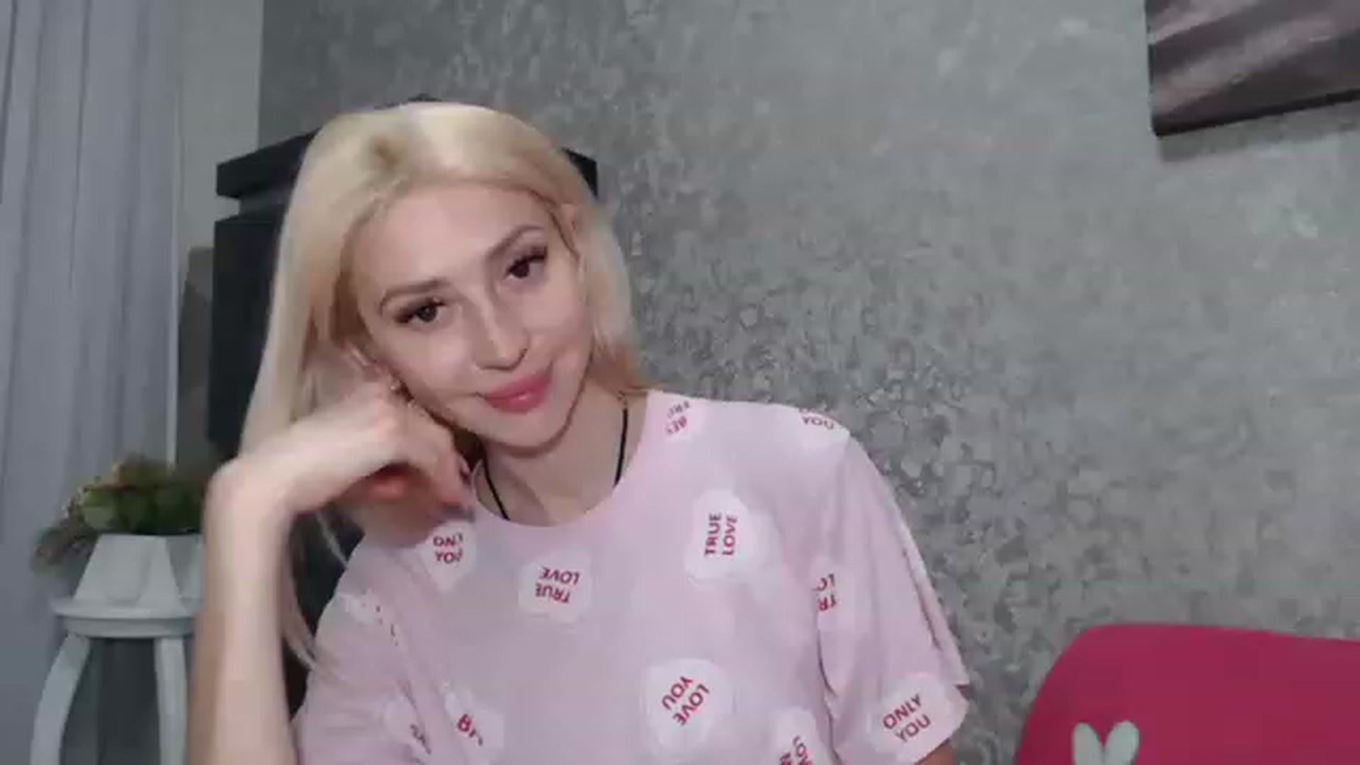 Gallery image thumbnail from Your_Eyes__'s myfreecams stream on, 03/10/2023, 20:07 image 13 of 20