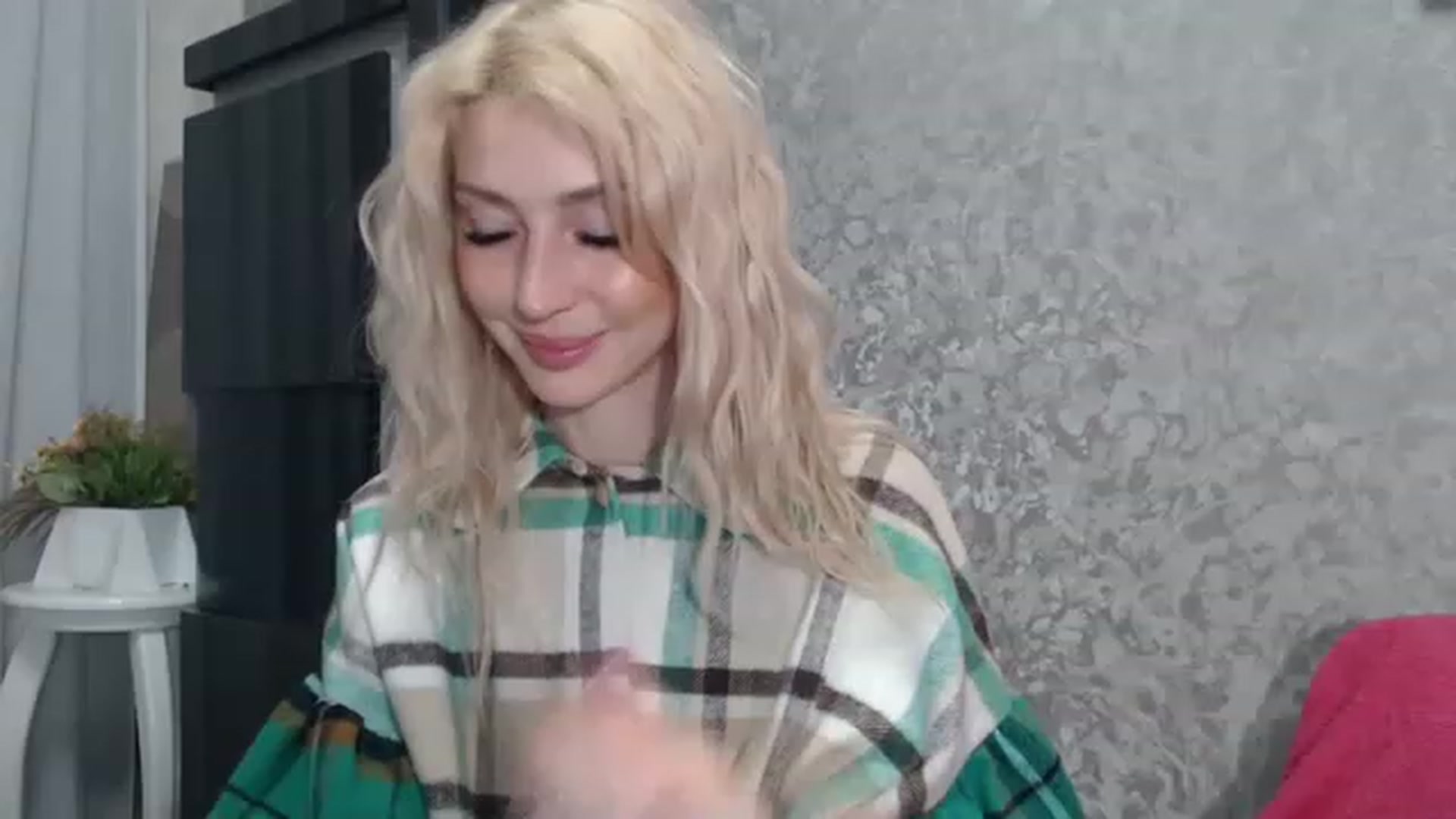 Gallery image thumbnail from Your_Eyes__'s myfreecams stream on, 03/13/2023, 21:13 image 3 of 20