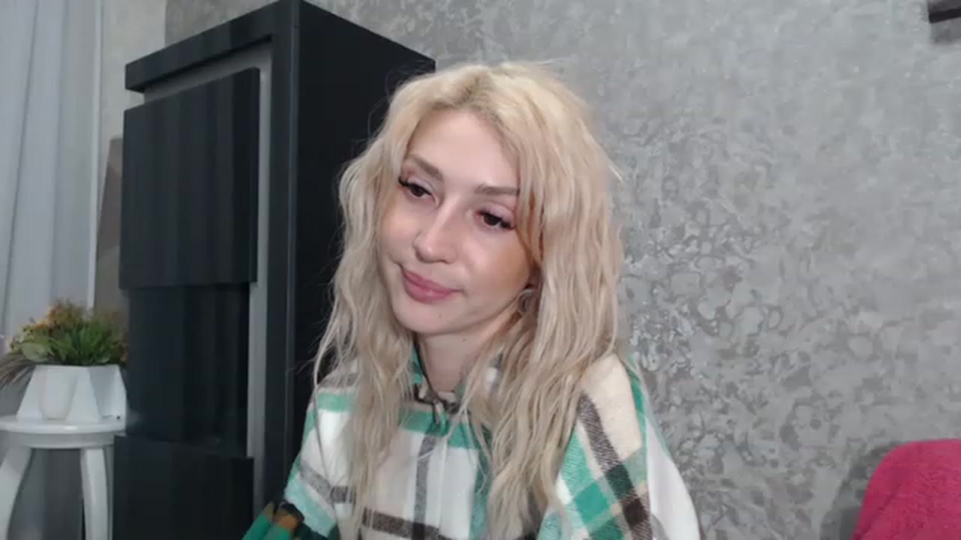 Gallery image thumbnail from Your_Eyes__'s myfreecams stream on, 03/13/2023, 21:13 image 6 of 20