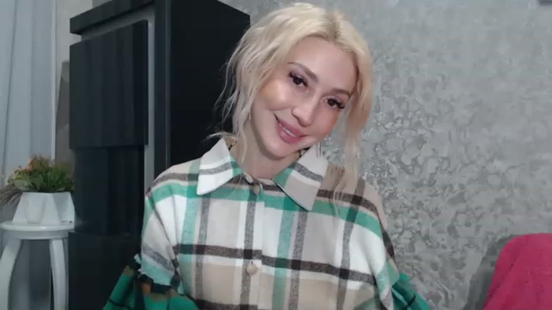 Gallery image thumbnail from Your_Eyes__'s myfreecams stream on, 03/13/2023, 21:13 image 1 of 20