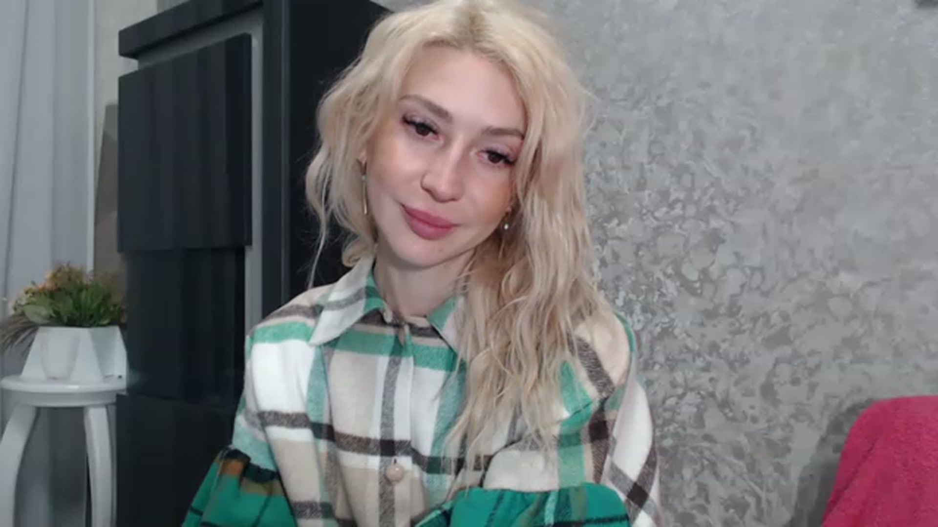 Gallery image thumbnail from Your_Eyes__'s myfreecams stream on, 03/13/2023, 21:13 image 2 of 20