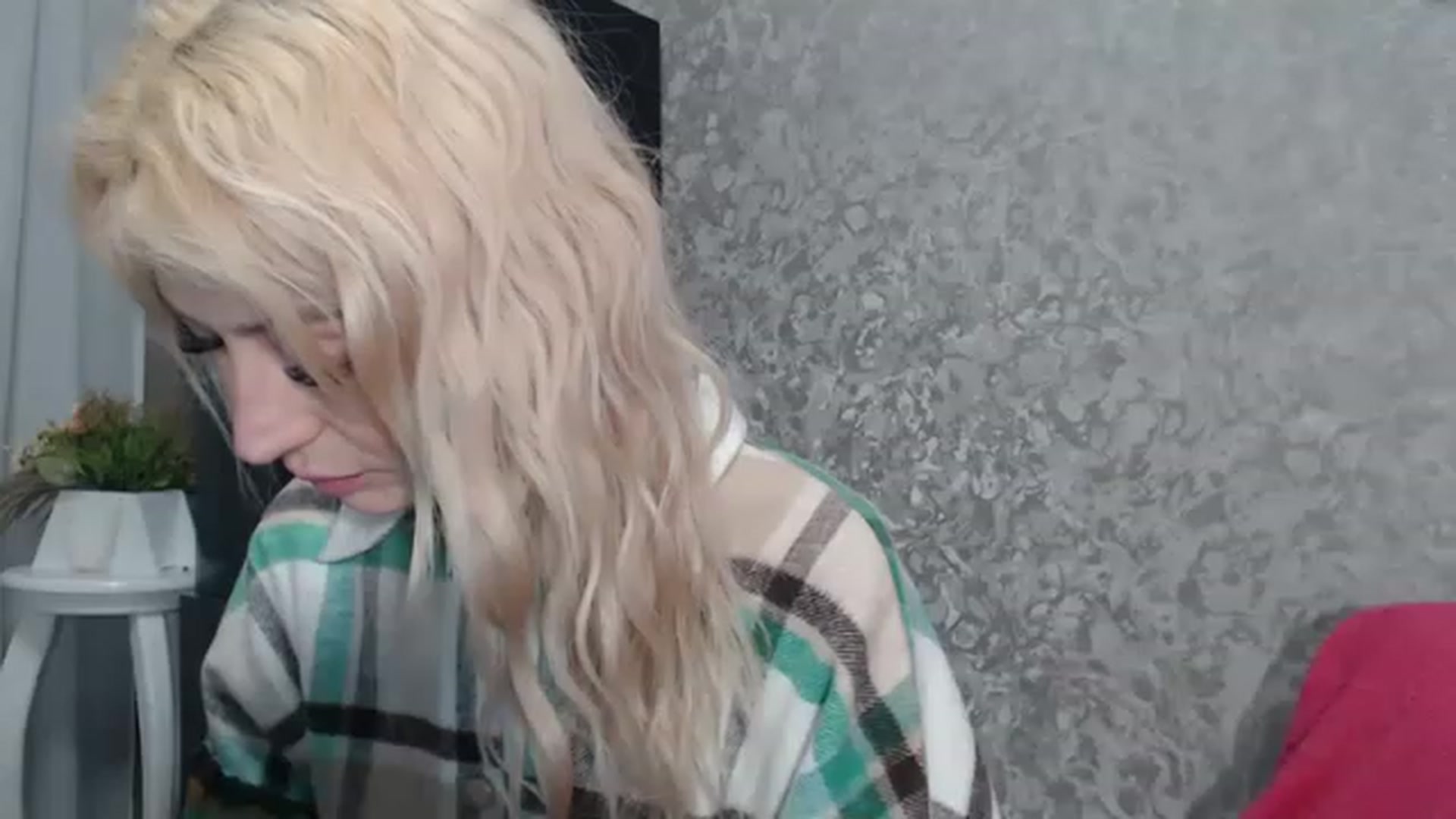 Gallery image thumbnail from Your_Eyes__'s myfreecams stream on, 03/13/2023, 21:13 image 17 of 20