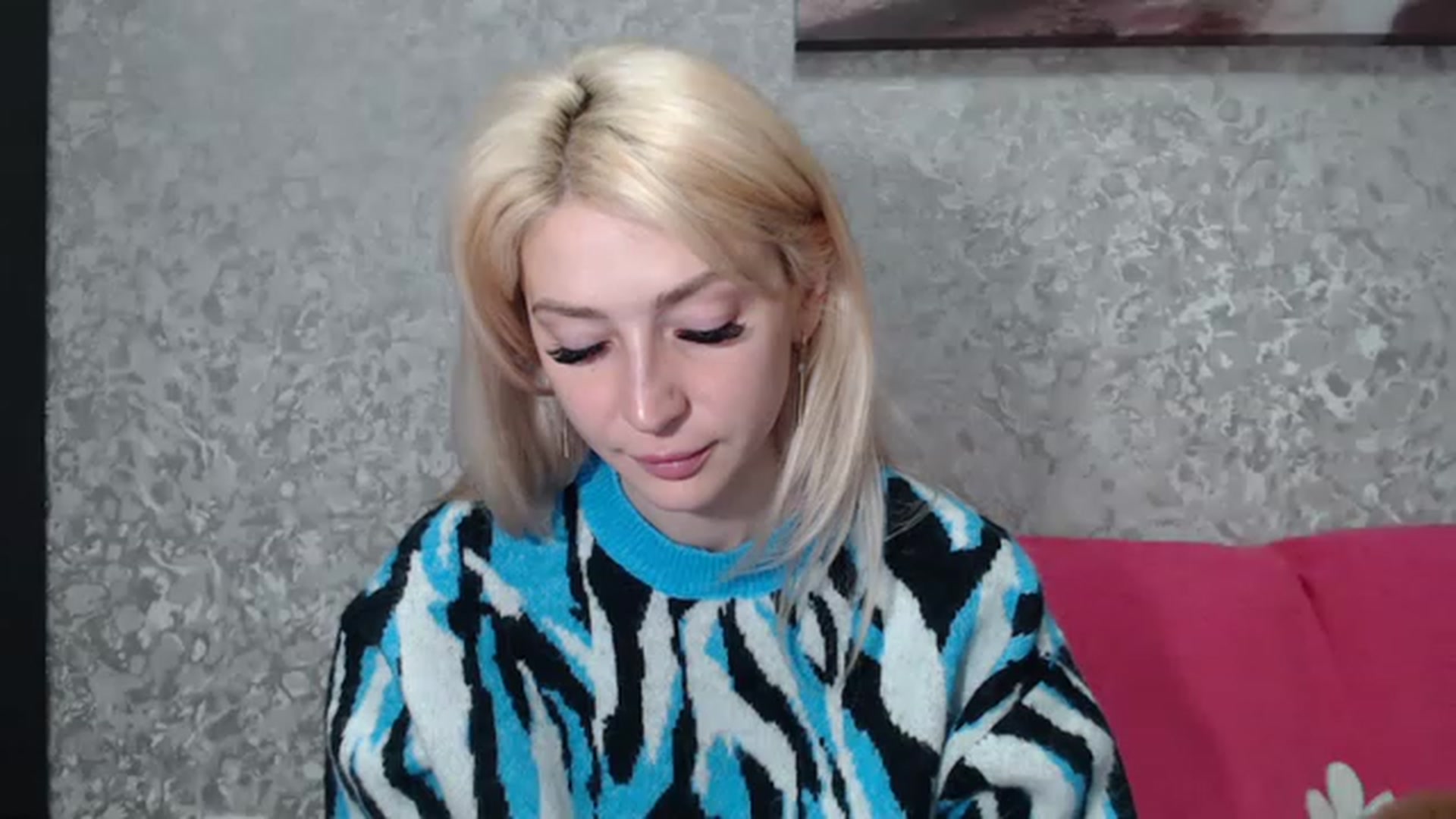 Gallery image thumbnail from Your_Eyes__'s myfreecams stream on, 03/18/2023, 16:43 image 8 of 20