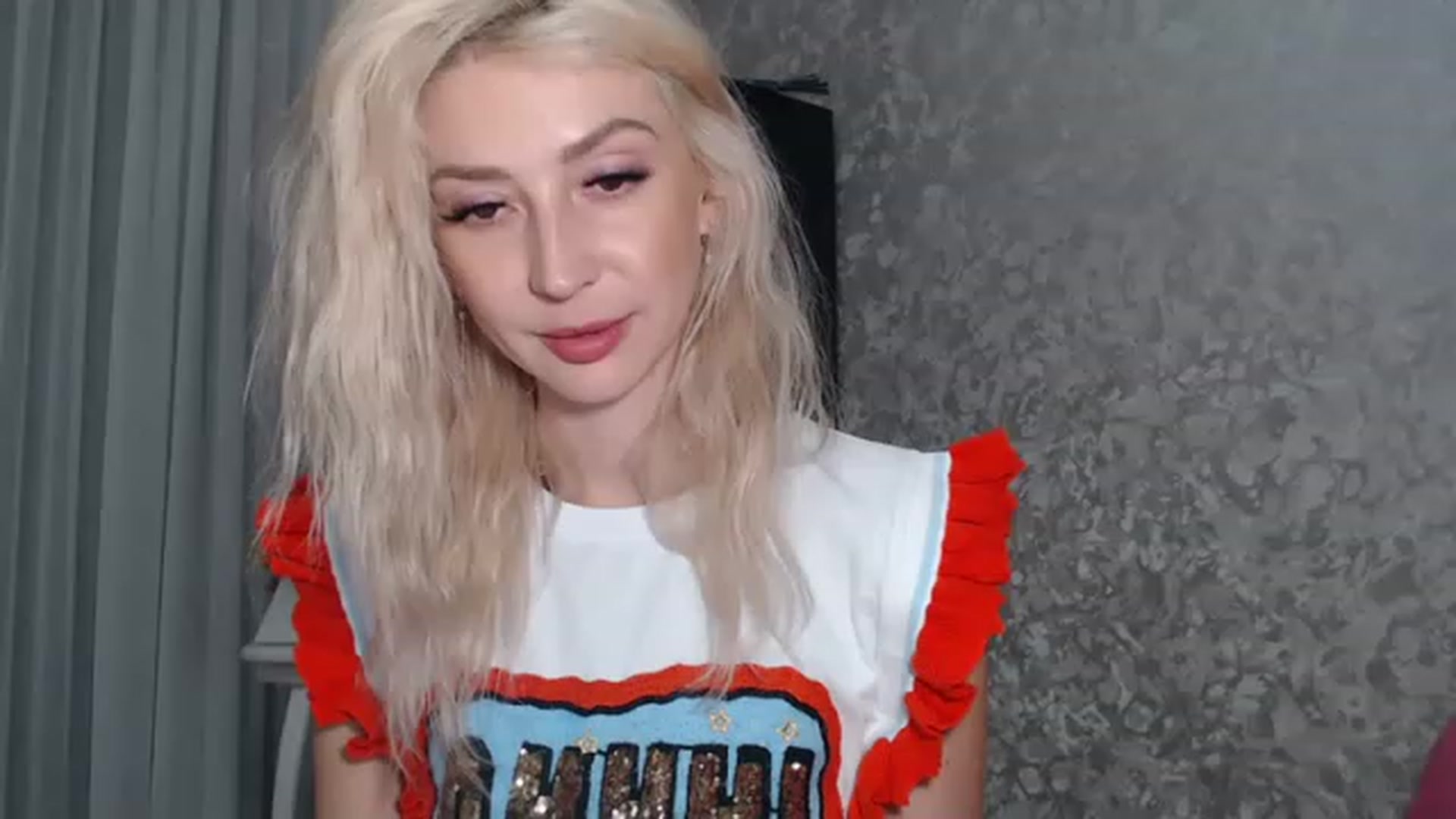 Gallery image thumbnail from Your_Eyes__'s myfreecams stream on, 04/21/2023, 20:07 image 14 of 20