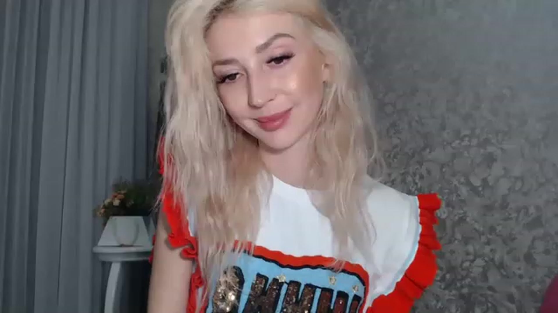Gallery image thumbnail from Your_Eyes__'s myfreecams stream on, 04/21/2023, 20:07 image 18 of 20