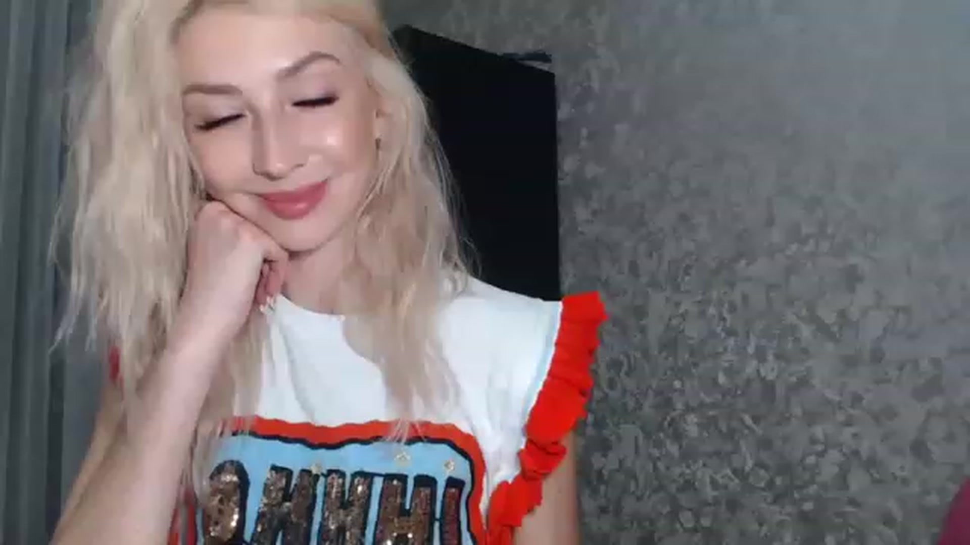 Gallery image thumbnail from Your_Eyes__'s myfreecams stream on, 04/21/2023, 20:07 image 16 of 20