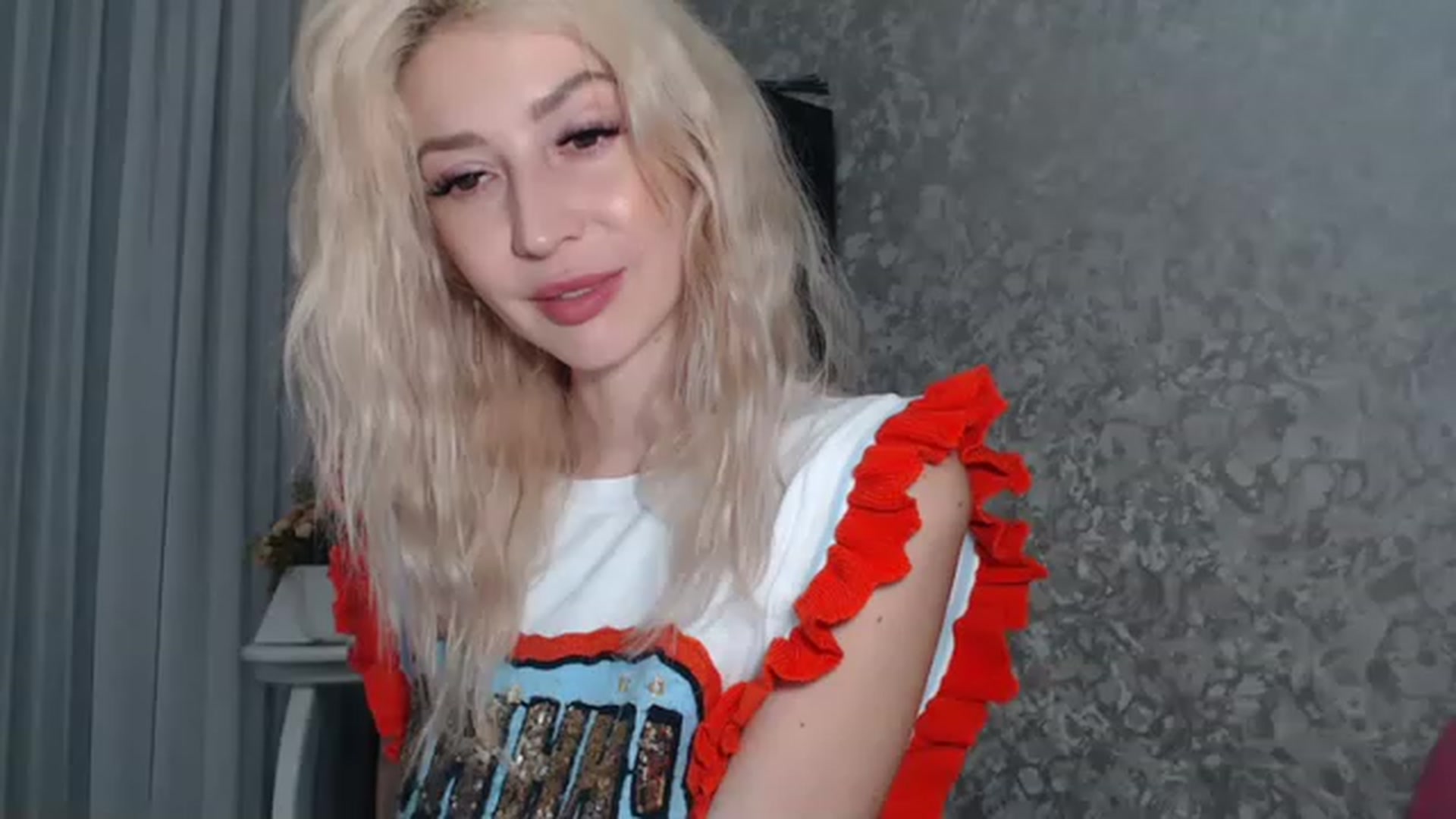Gallery image thumbnail from Your_Eyes__'s myfreecams stream on, 04/21/2023, 20:07 image 10 of 20
