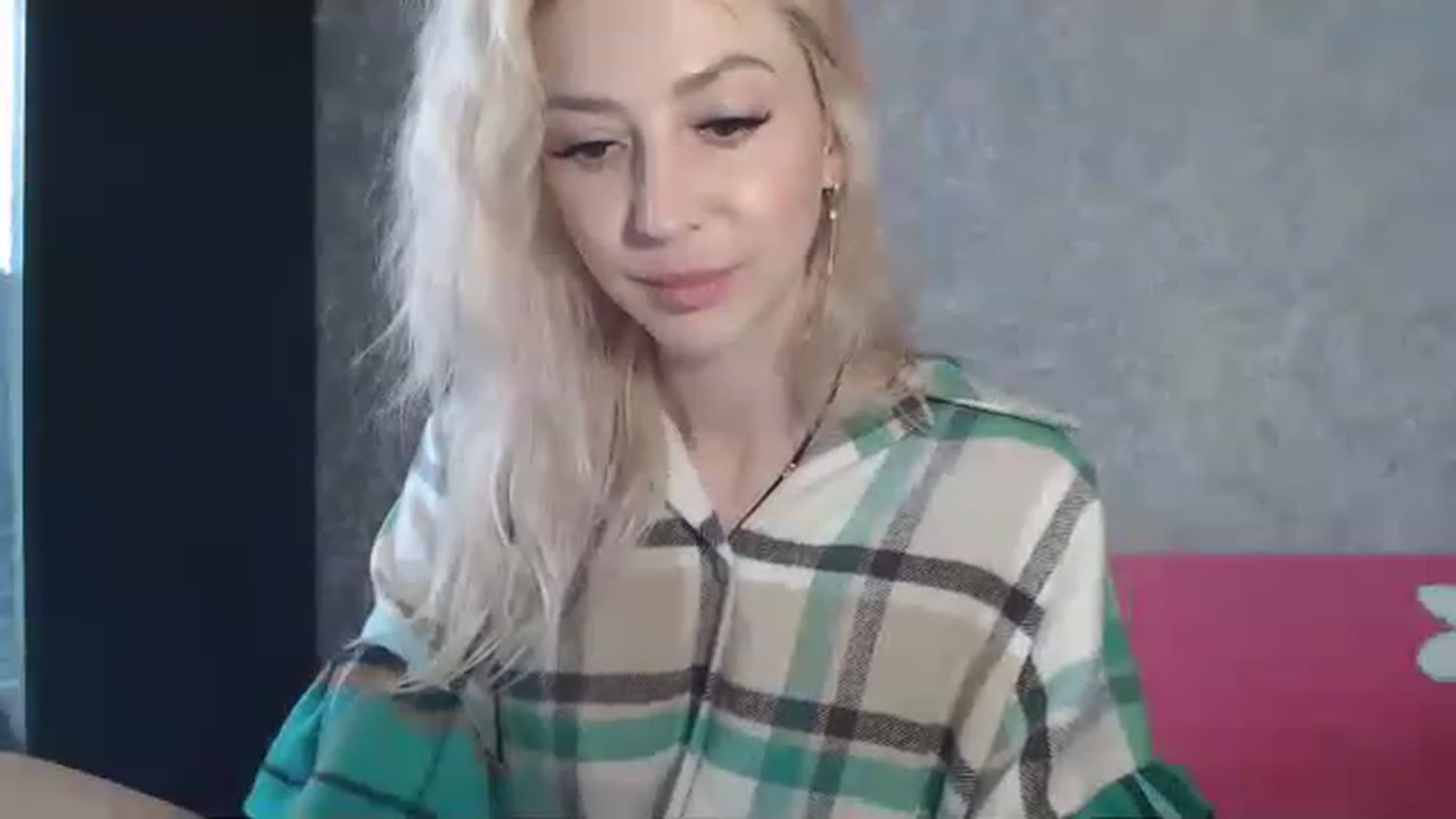Gallery image thumbnail from Your_Eyes__'s myfreecams stream on, 04/22/2023, 12:28 image 11 of 20