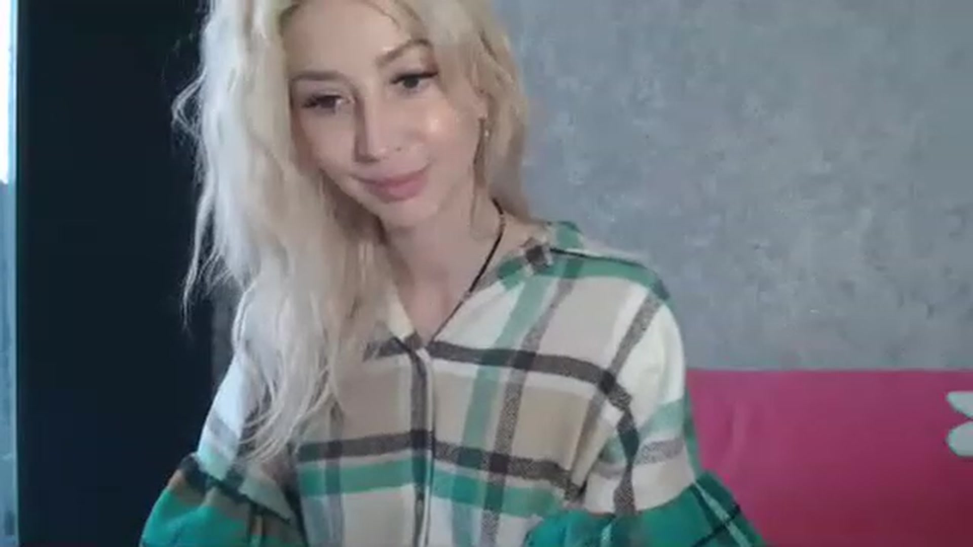 Gallery image thumbnail from Your_Eyes__'s myfreecams stream on, 04/22/2023, 12:28 image 16 of 20