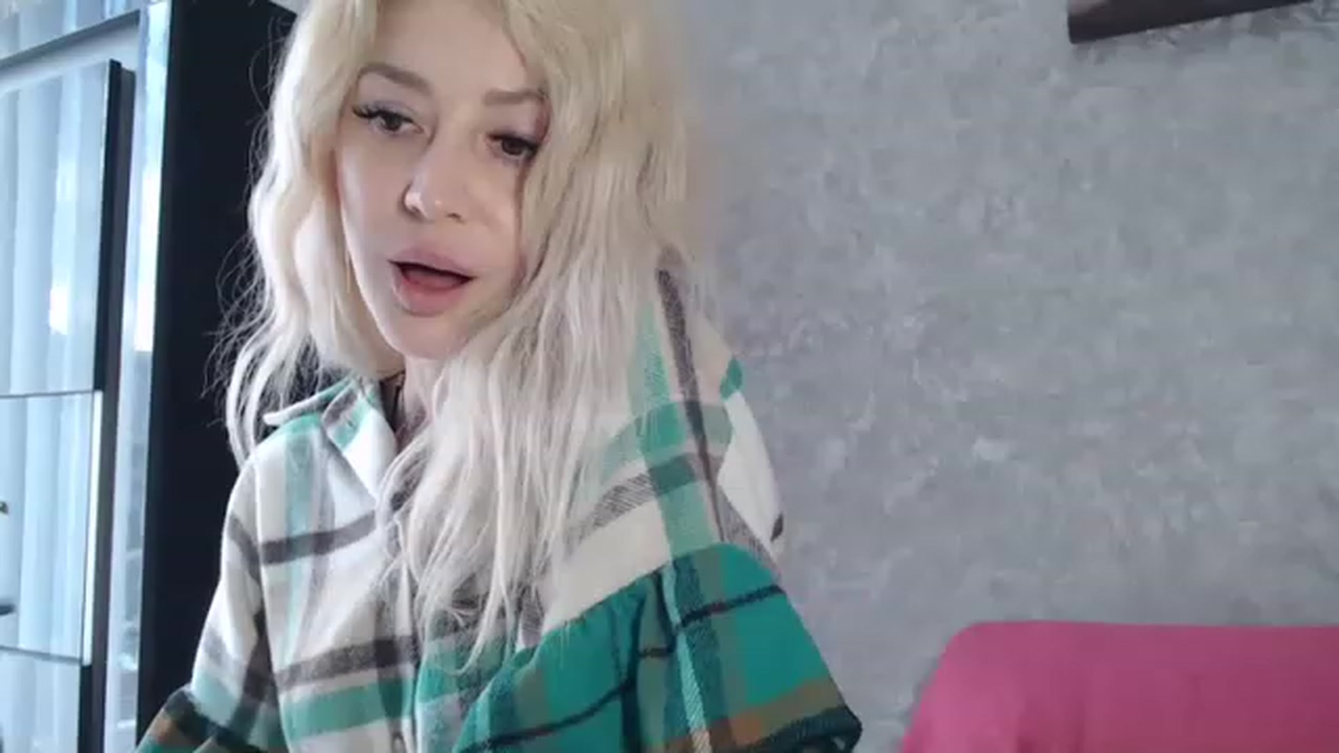 Gallery image thumbnail from Your_Eyes__'s myfreecams stream on, 04/22/2023, 14:19 image 10 of 20