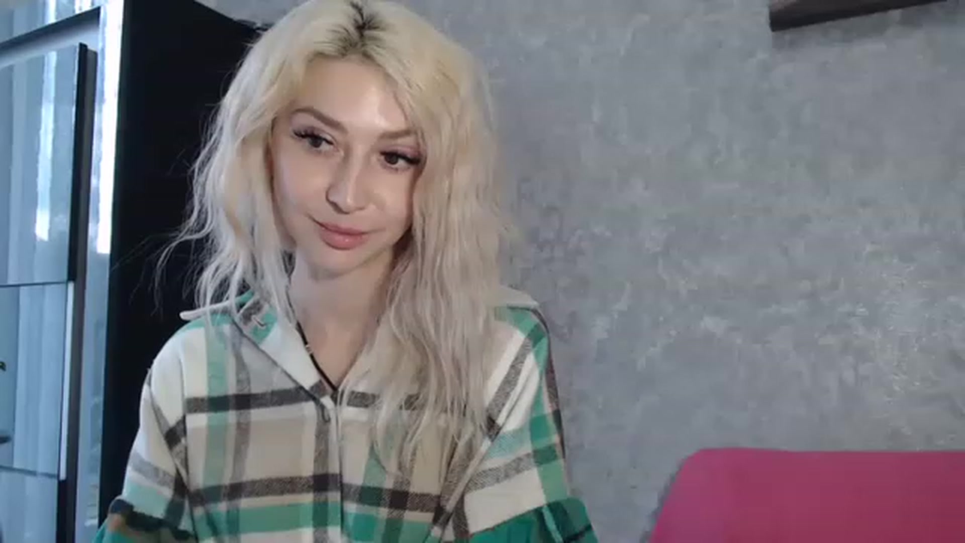 Gallery image thumbnail from Your_Eyes__'s myfreecams stream on, 04/22/2023, 14:19 image 11 of 20