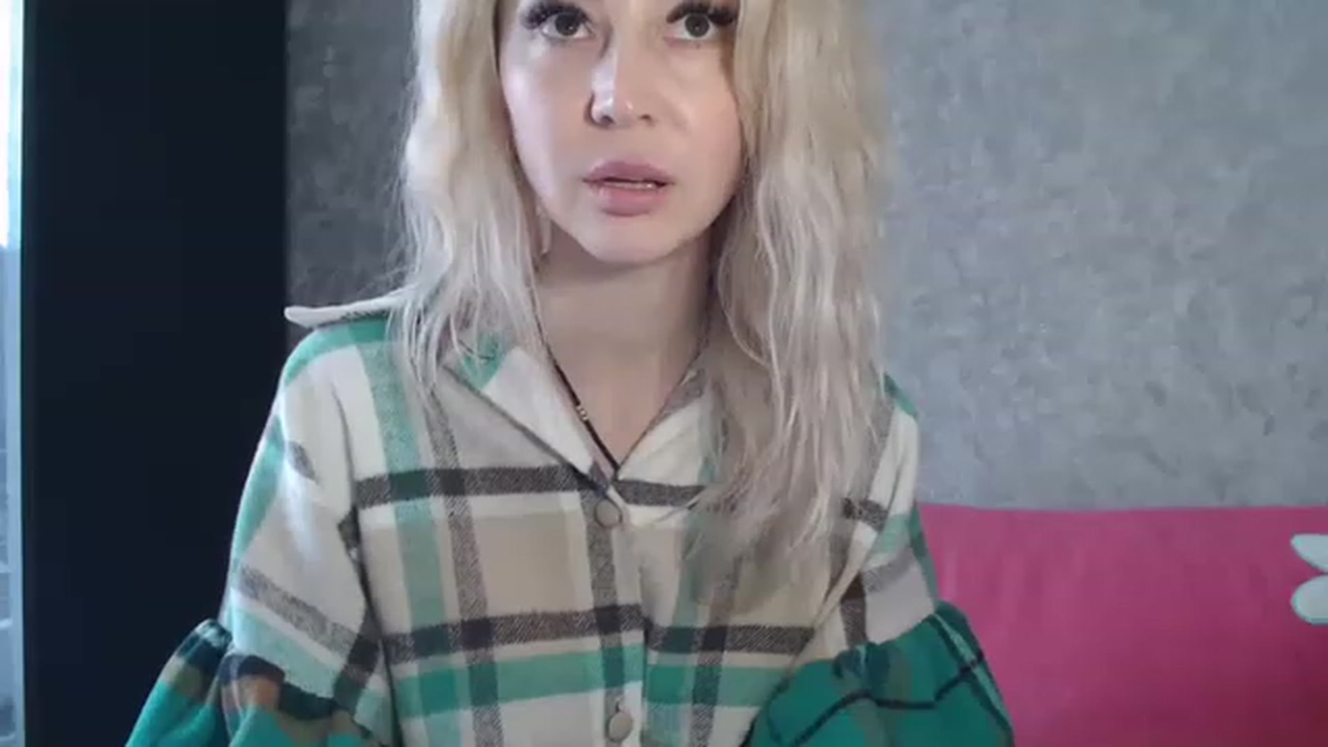 Gallery image thumbnail from Your_Eyes__'s myfreecams stream on, 04/22/2023, 14:19 image 4 of 20