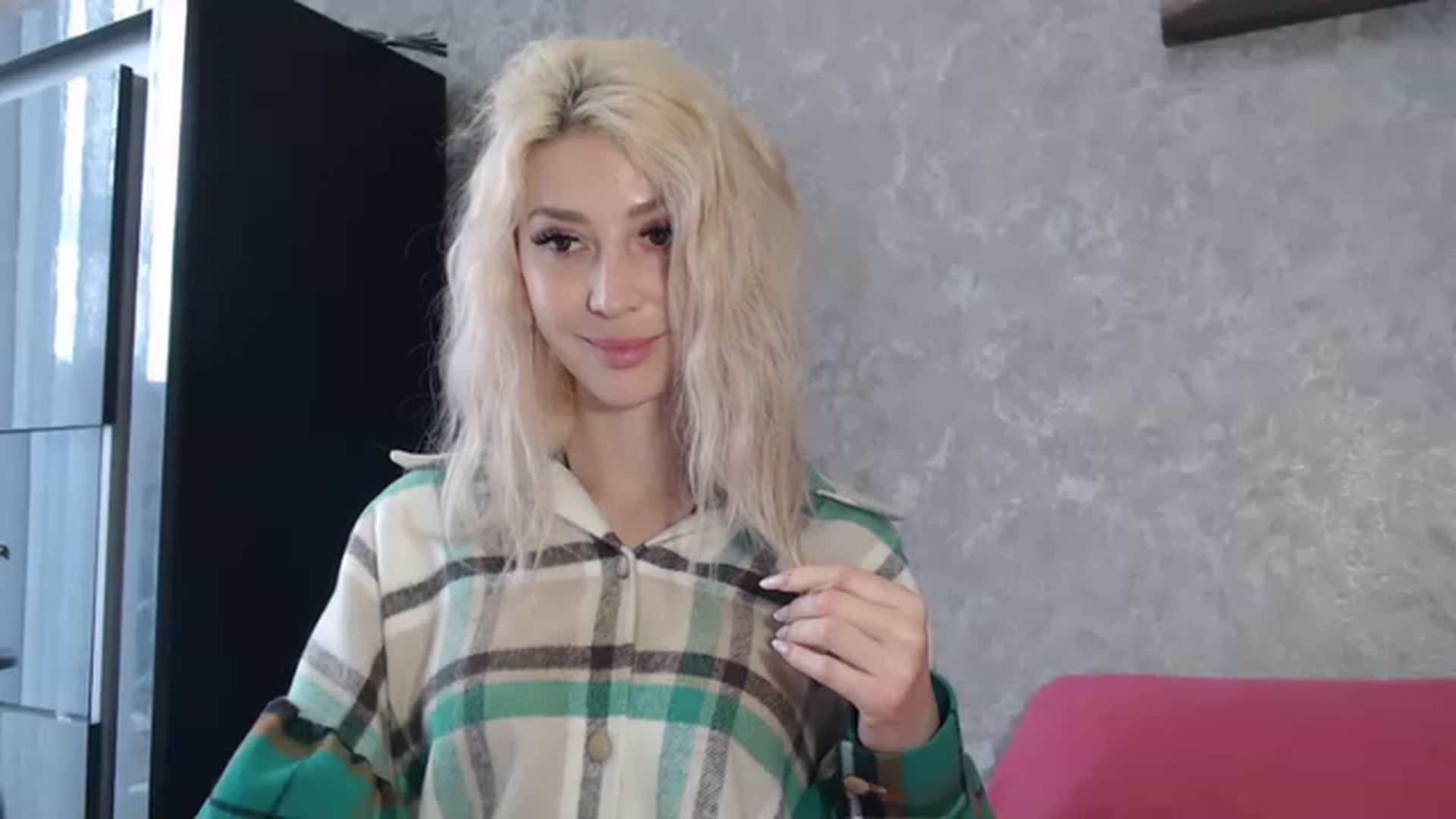 Gallery image thumbnail from Your_Eyes__'s myfreecams stream on, 04/22/2023, 14:19 image 16 of 20