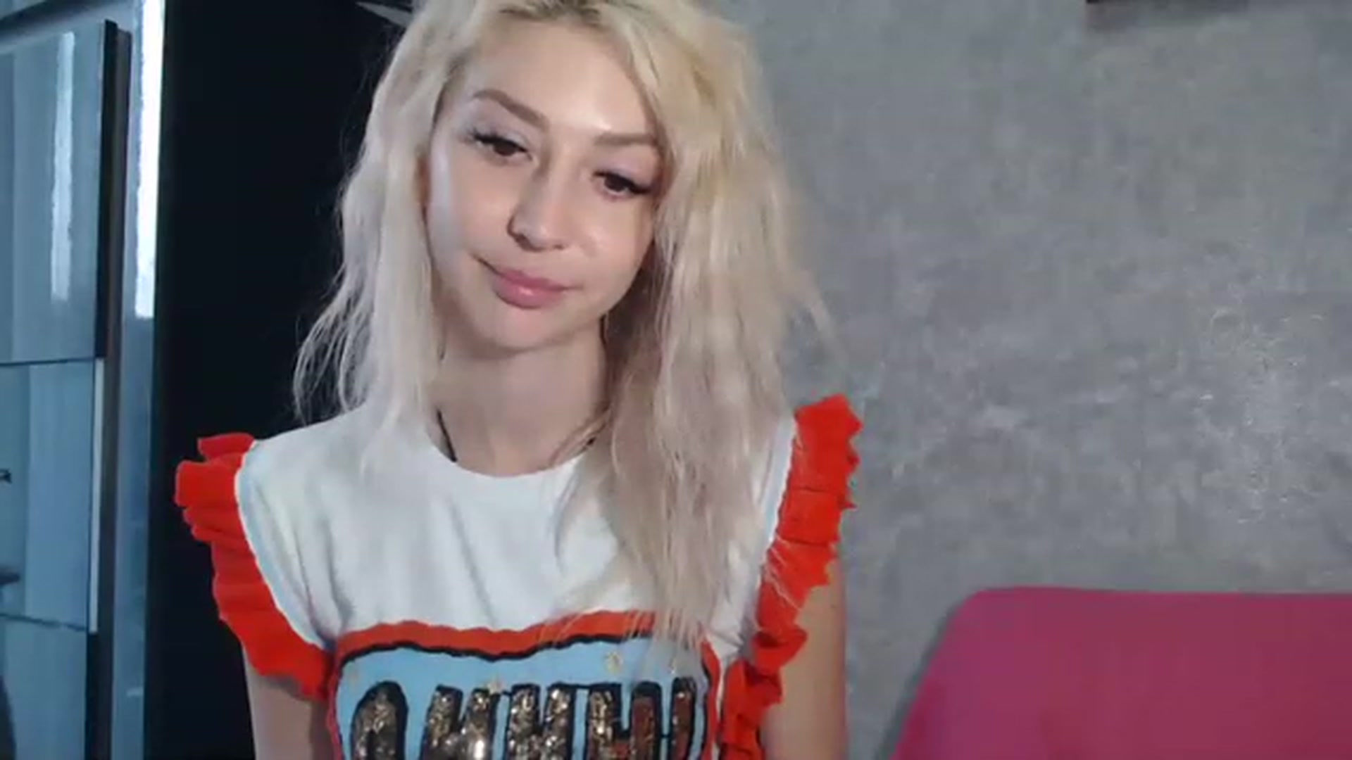 Gallery image thumbnail from Your_Eyes__'s myfreecams stream on, 04/22/2023, 15:55 image 18 of 20