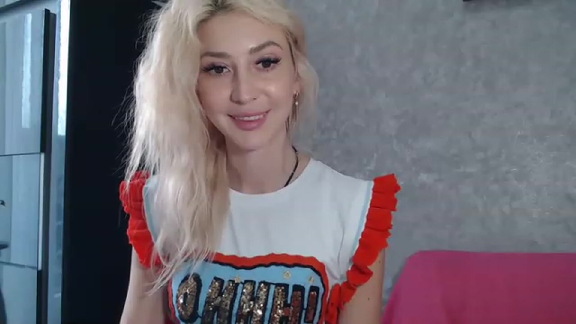 Gallery image thumbnail from Your_Eyes__'s myfreecams stream on, 04/22/2023, 15:55 image 10 of 20
