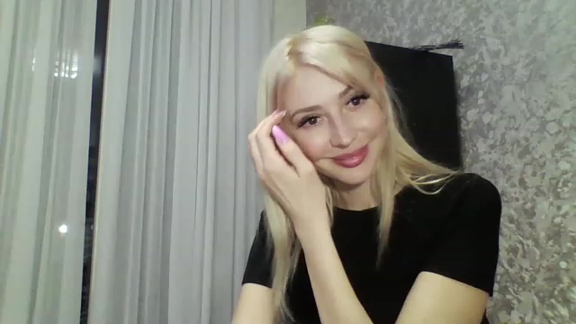 Gallery image thumbnail from Your_Eyes__'s myfreecams stream on, 05/06/2023, 19:48 image 17 of 20