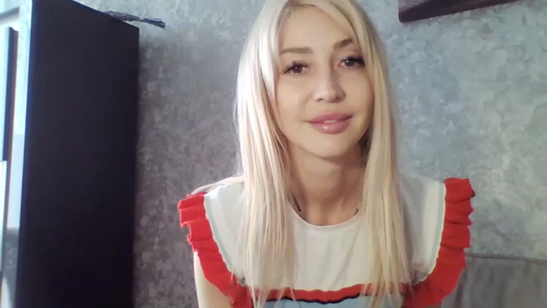 Gallery image thumbnail from Your_Eyes__'s myfreecams stream on, 05/12/2023, 12:07 image 4 of 20