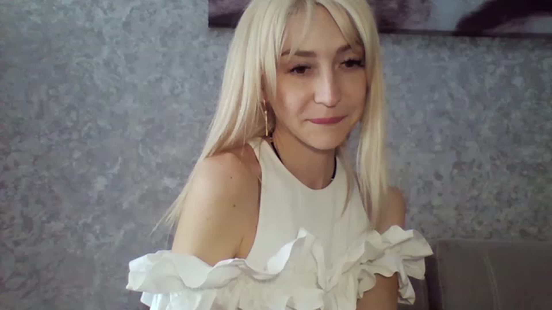 Gallery image thumbnail from Your_Eyes__'s myfreecams stream on, 05/13/2023, 12:54 image 5 of 20