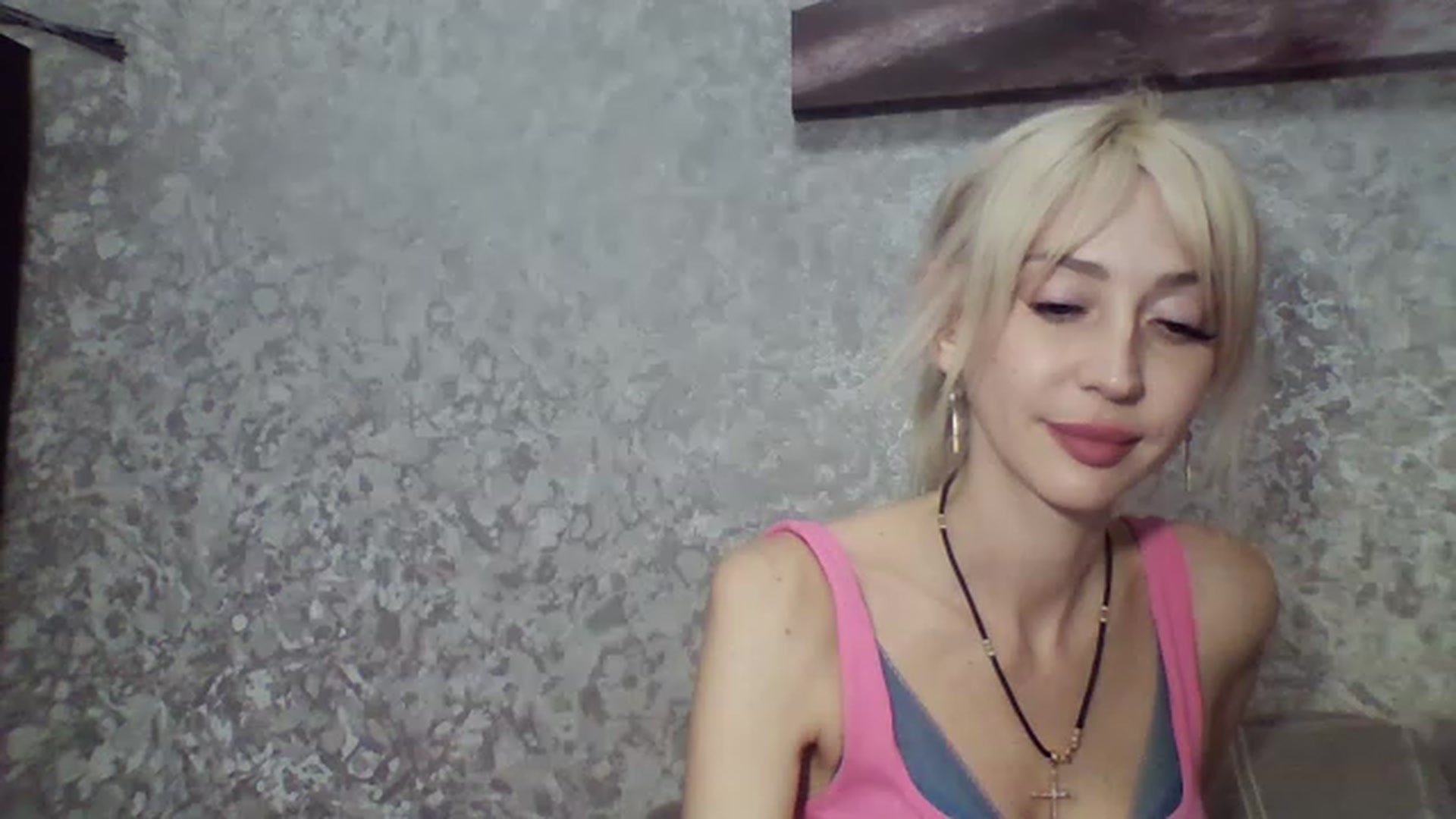 Gallery image thumbnail from Your_Eyes__'s myfreecams stream on, 05/16/2023, 19:59 image 17 of 20