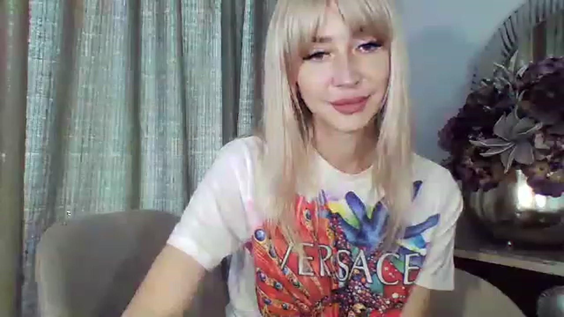 Gallery image thumbnail from Your_Eyes__'s myfreecams stream on, 06/03/2023, 12:37 image 10 of 20